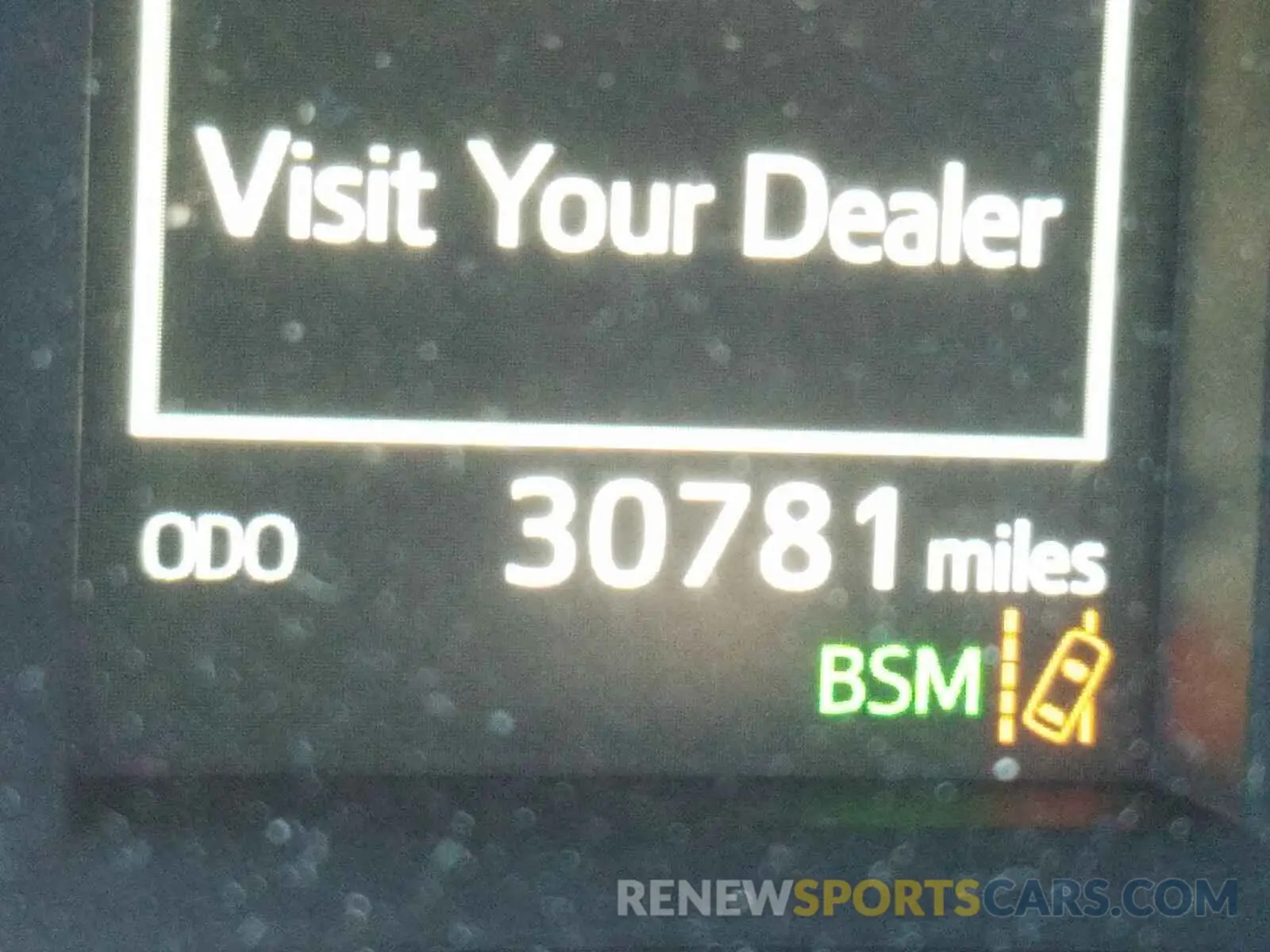 8 Photograph of a damaged car 5TDJZRFH2KS967625 TOYOTA HIGHLANDER 2019