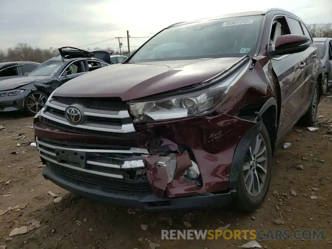 2 Photograph of a damaged car 5TDJZRFH2KS991150 TOYOTA HIGHLANDER 2019