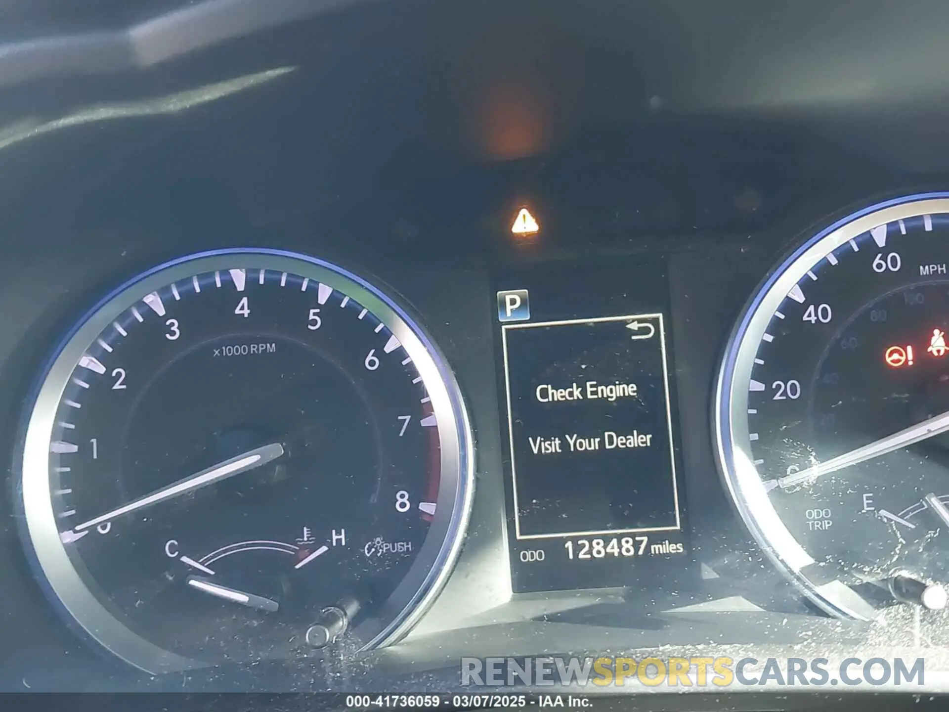 7 Photograph of a damaged car 5TDJZRFH3KS580338 TOYOTA HIGHLANDER 2019
