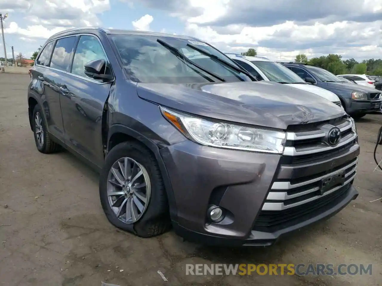 1 Photograph of a damaged car 5TDJZRFH3KS580498 TOYOTA HIGHLANDER 2019