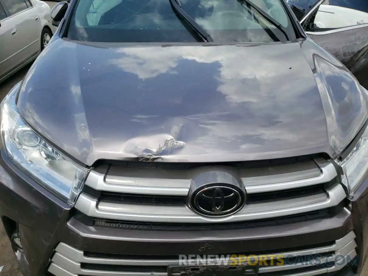 7 Photograph of a damaged car 5TDJZRFH3KS580498 TOYOTA HIGHLANDER 2019