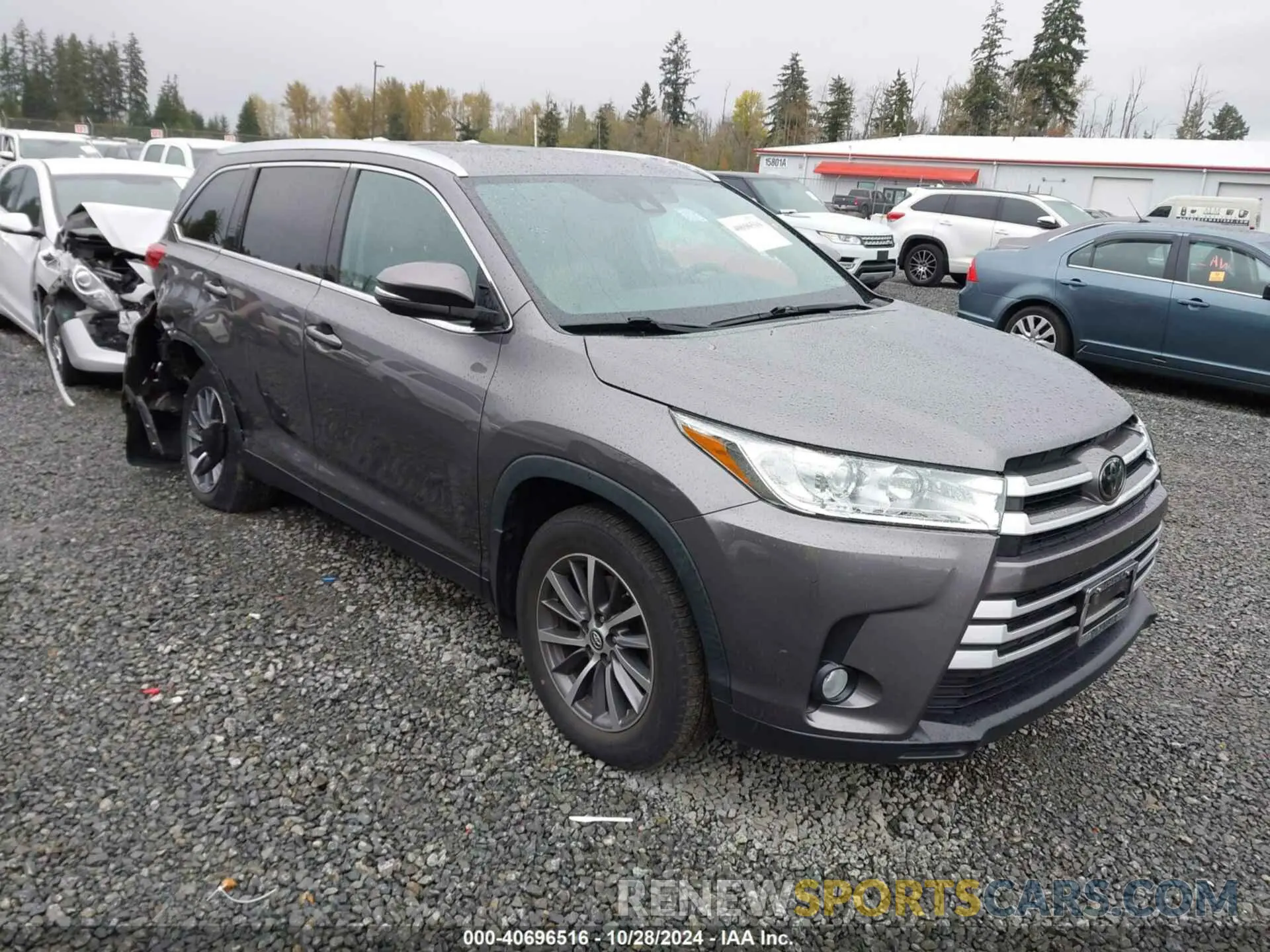 1 Photograph of a damaged car 5TDJZRFH3KS588603 TOYOTA HIGHLANDER 2019