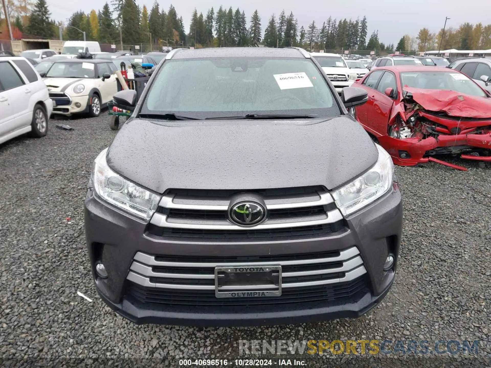 12 Photograph of a damaged car 5TDJZRFH3KS588603 TOYOTA HIGHLANDER 2019