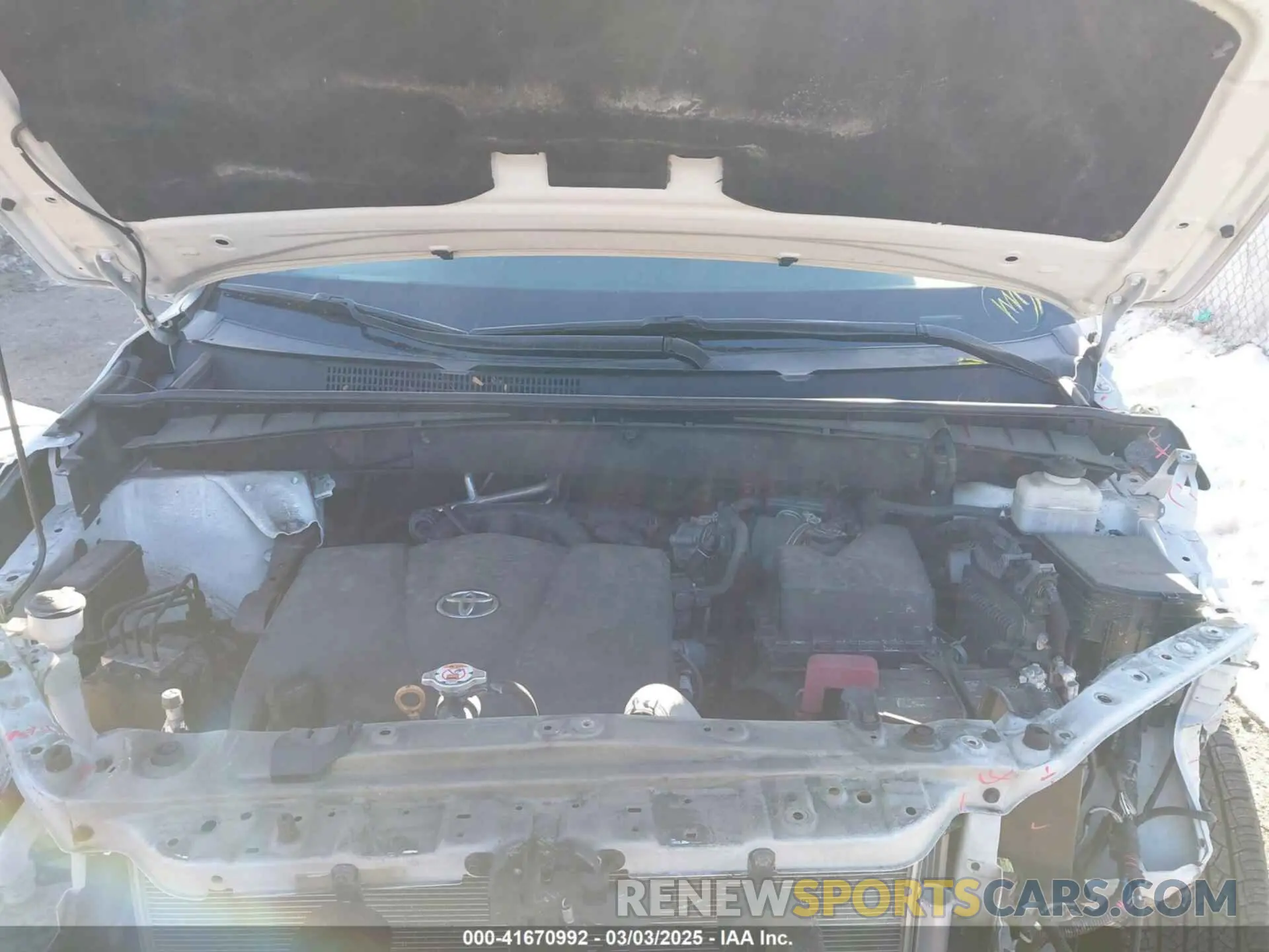 10 Photograph of a damaged car 5TDJZRFH3KS613063 TOYOTA HIGHLANDER 2019