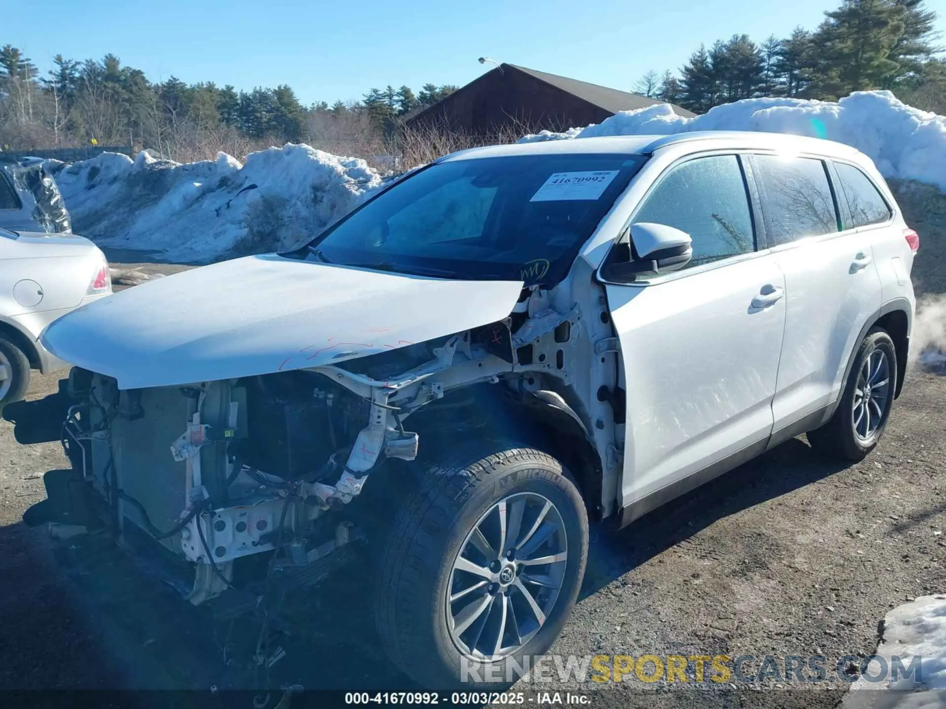 15 Photograph of a damaged car 5TDJZRFH3KS613063 TOYOTA HIGHLANDER 2019