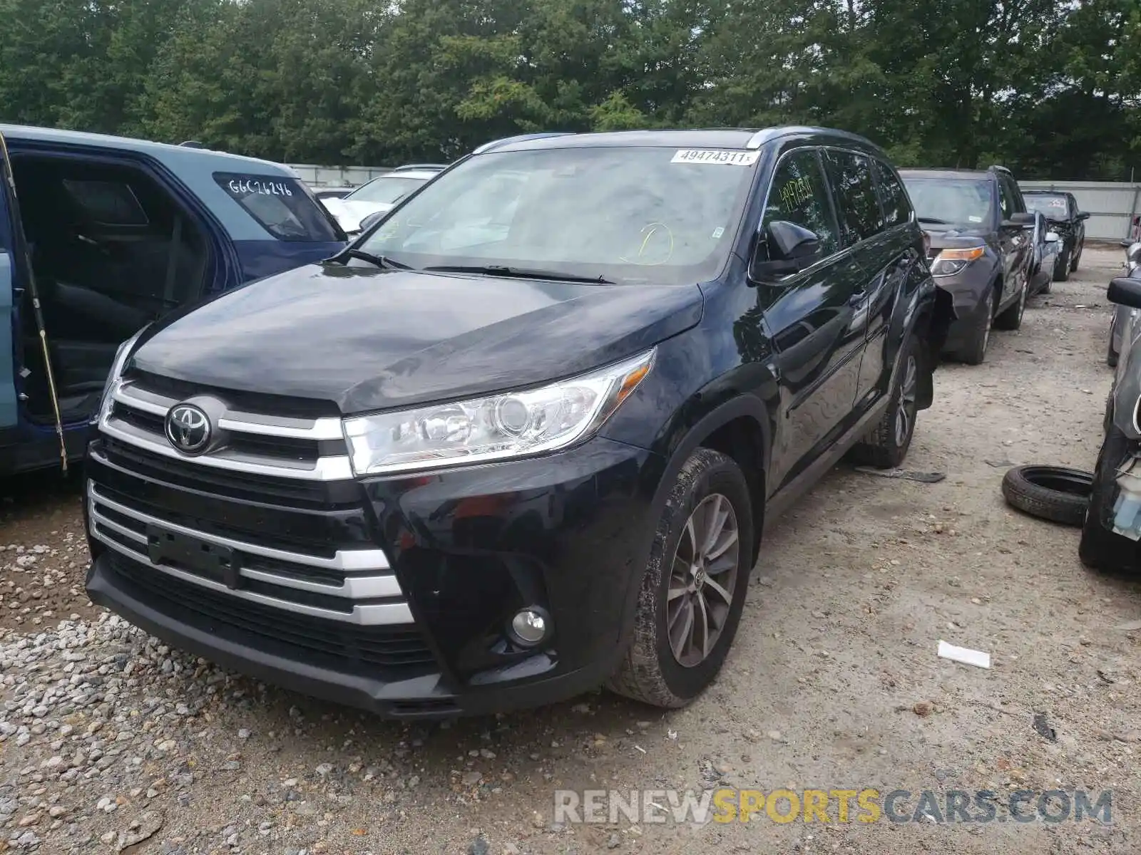 2 Photograph of a damaged car 5TDJZRFH3KS614729 TOYOTA HIGHLANDER 2019