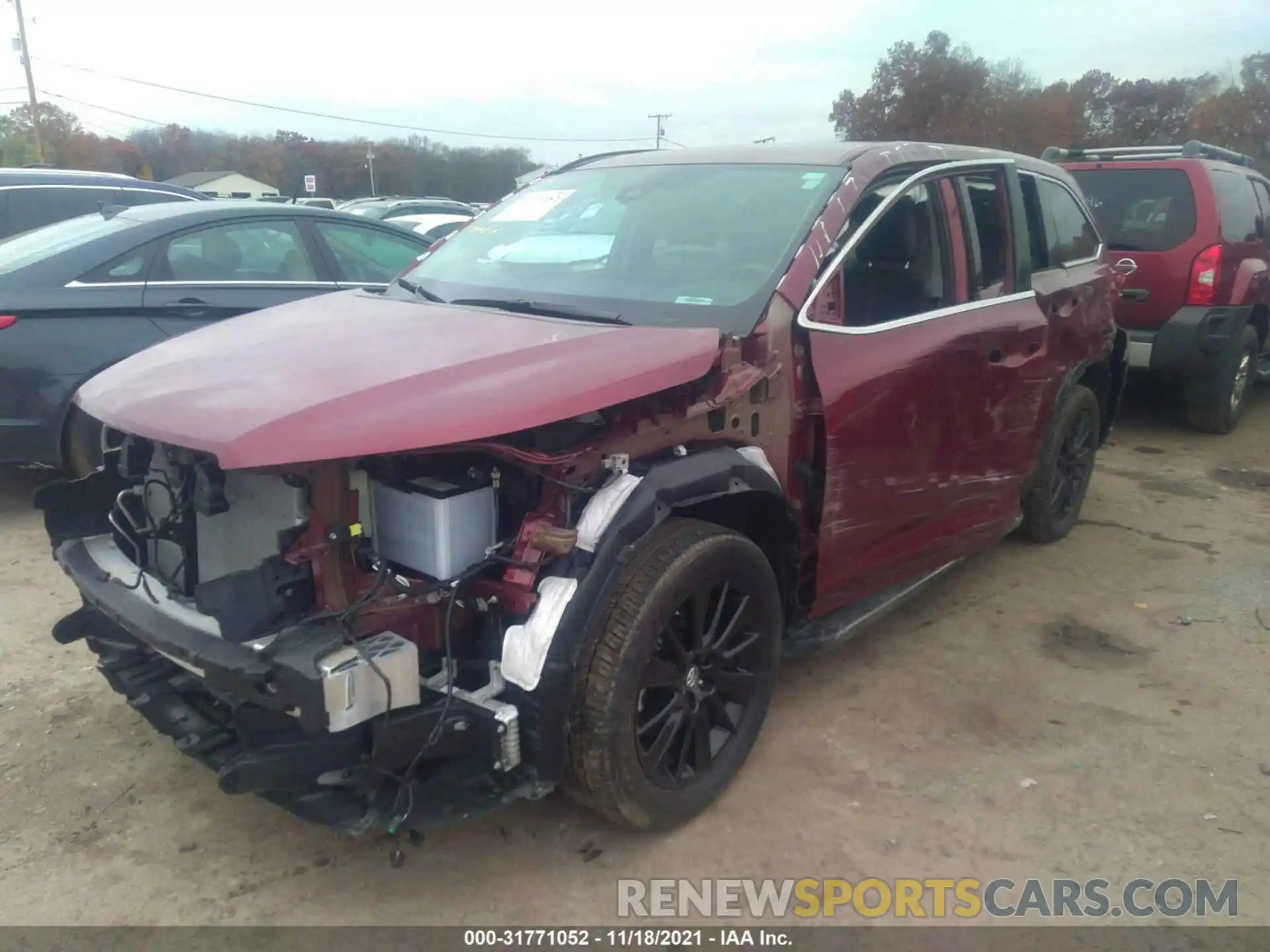 2 Photograph of a damaged car 5TDJZRFH3KS621373 TOYOTA HIGHLANDER 2019