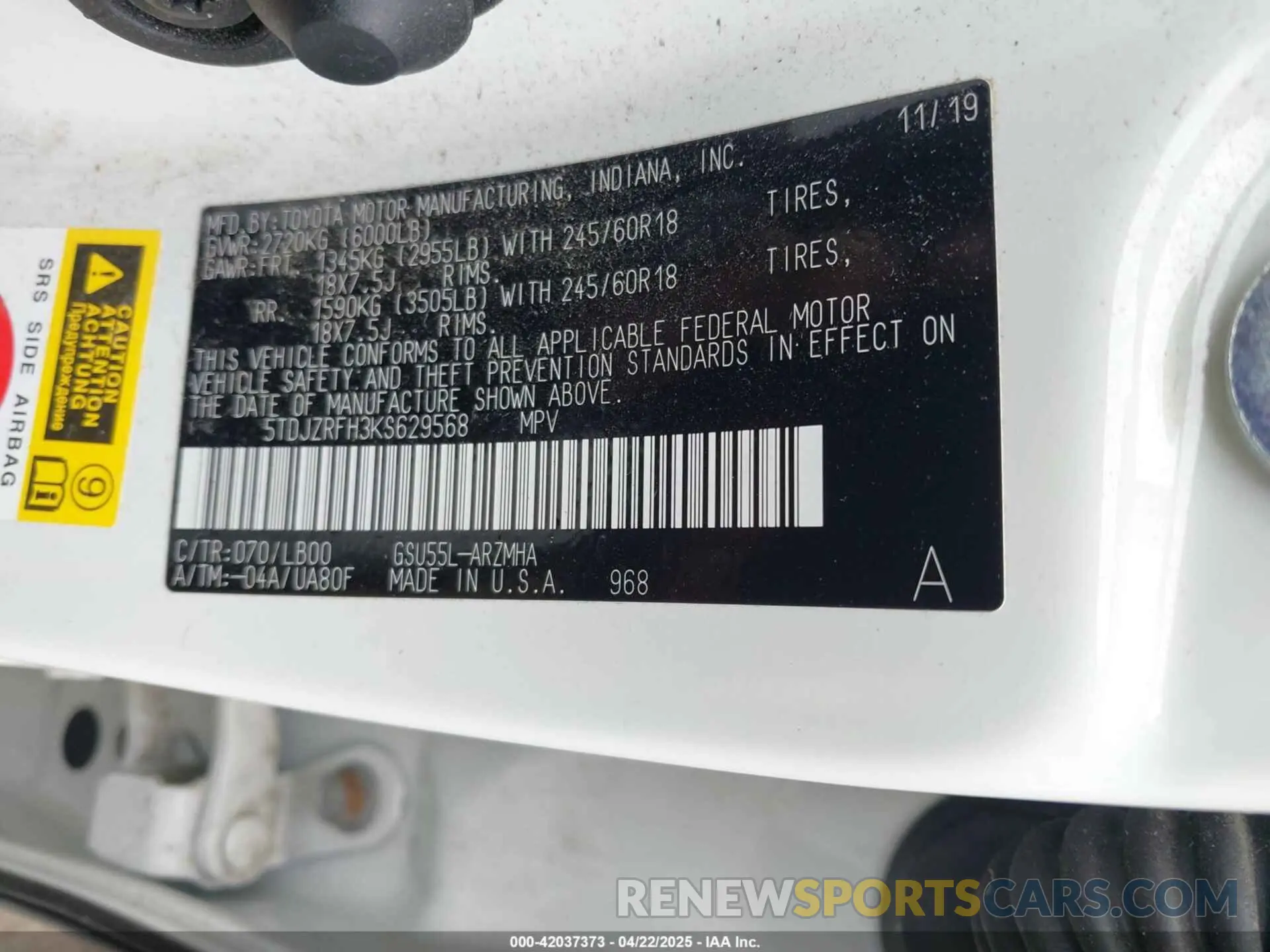 9 Photograph of a damaged car 5TDJZRFH3KS629568 TOYOTA HIGHLANDER 2019