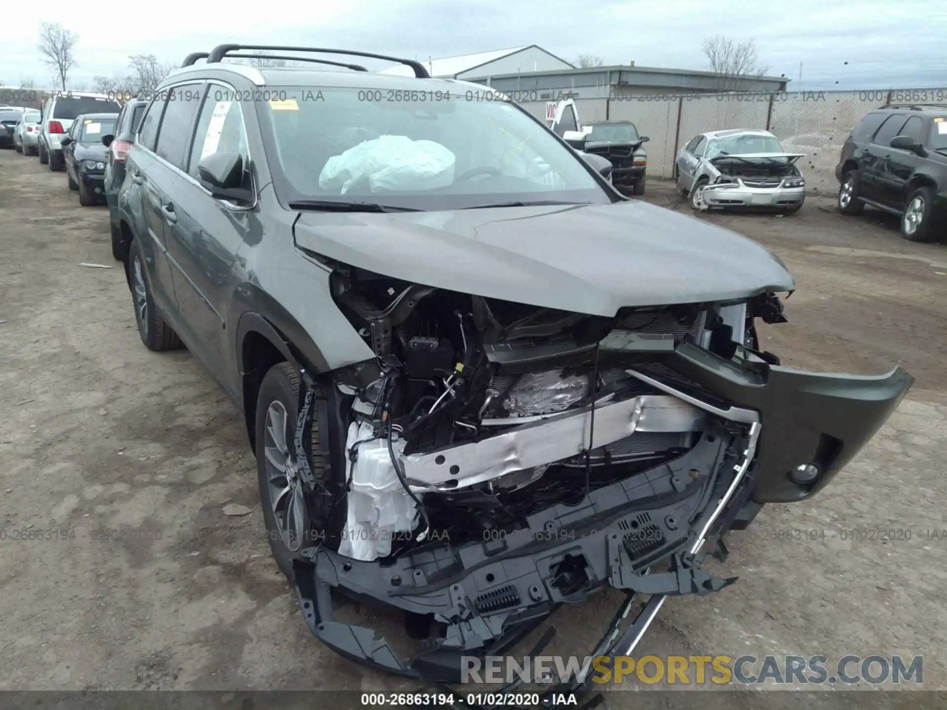 1 Photograph of a damaged car 5TDJZRFH3KS721439 TOYOTA HIGHLANDER 2019