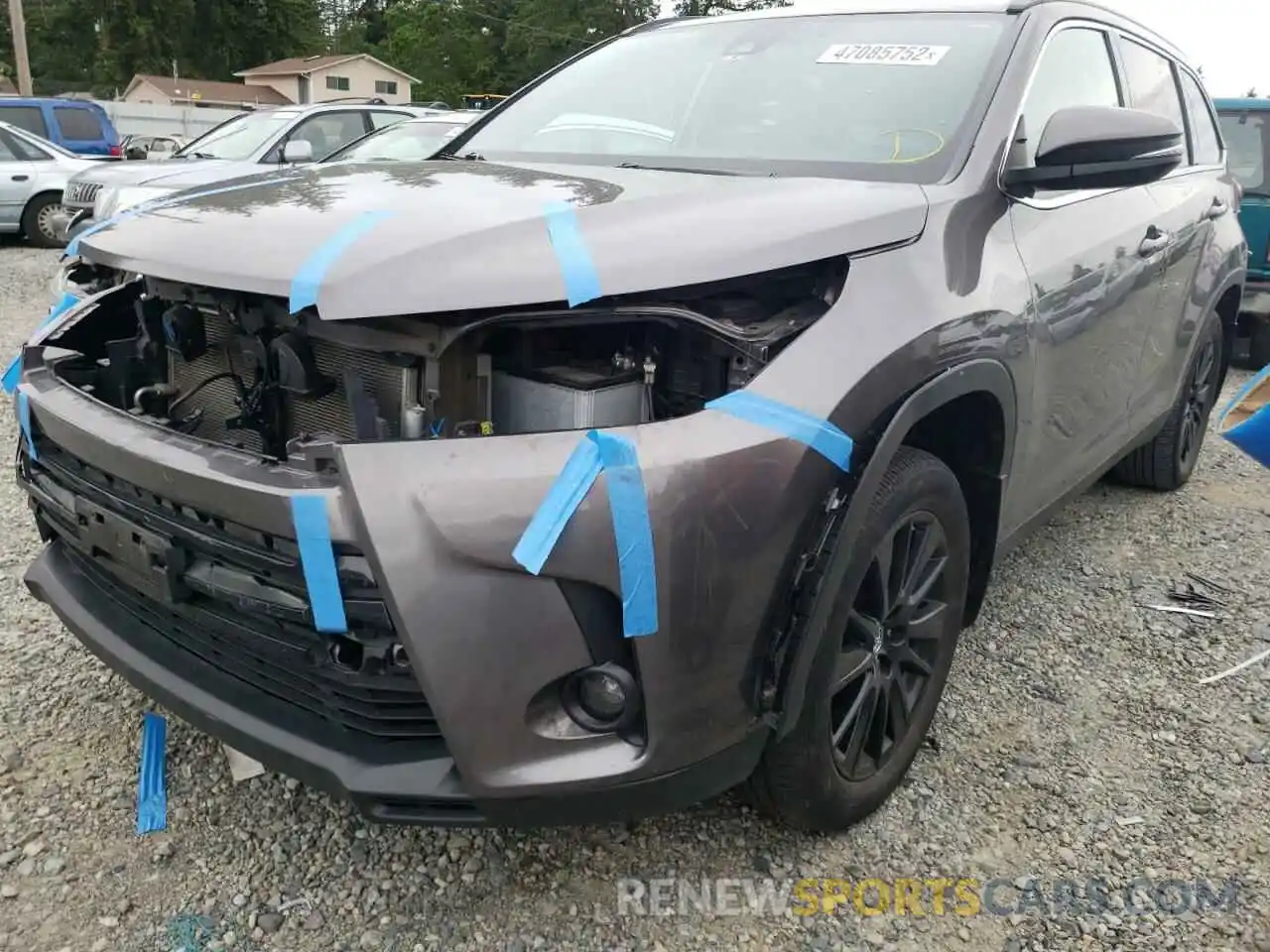 2 Photograph of a damaged car 5TDJZRFH3KS926453 TOYOTA HIGHLANDER 2019