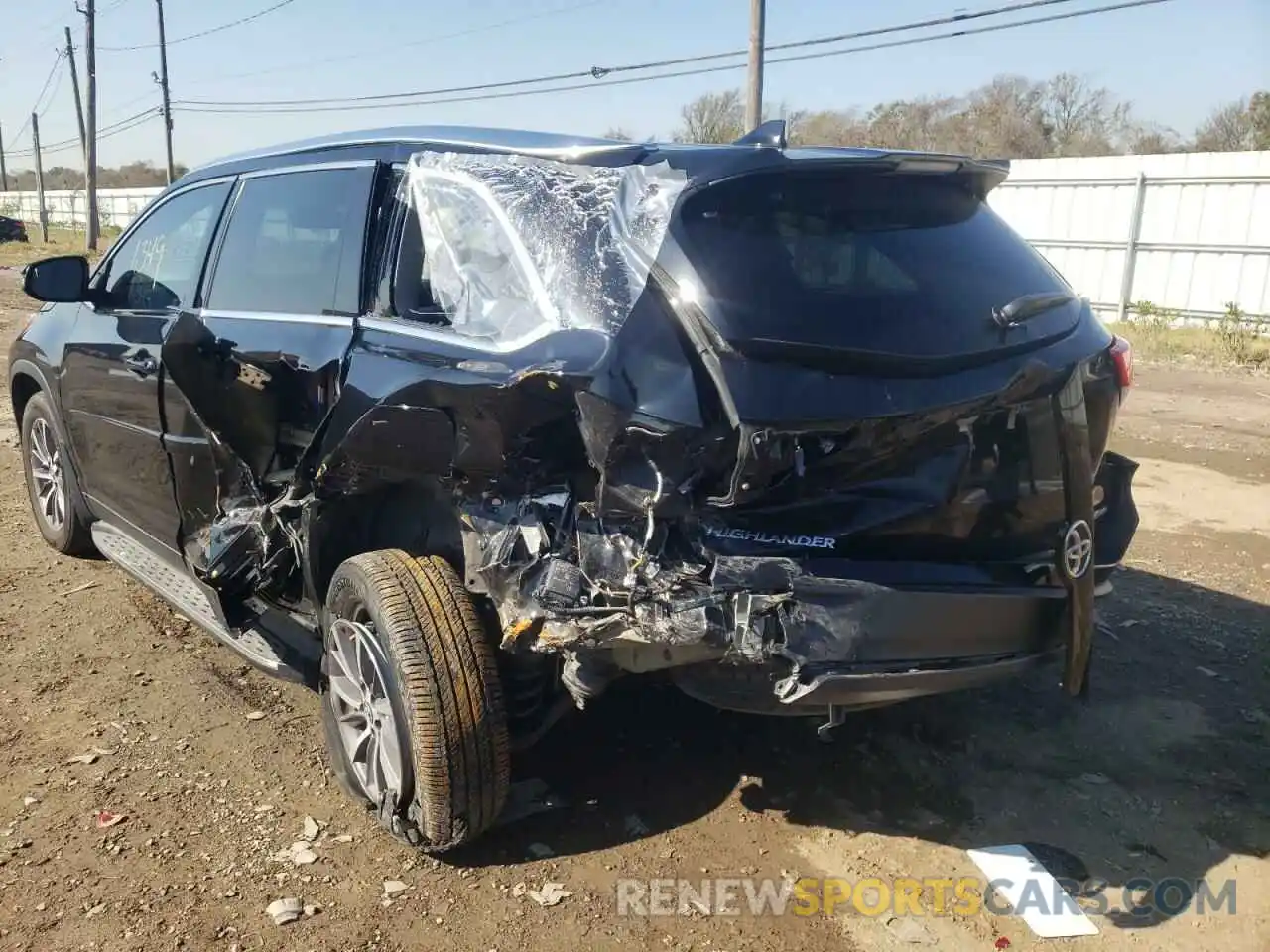 9 Photograph of a damaged car 5TDJZRFH3KS949313 TOYOTA HIGHLANDER 2019