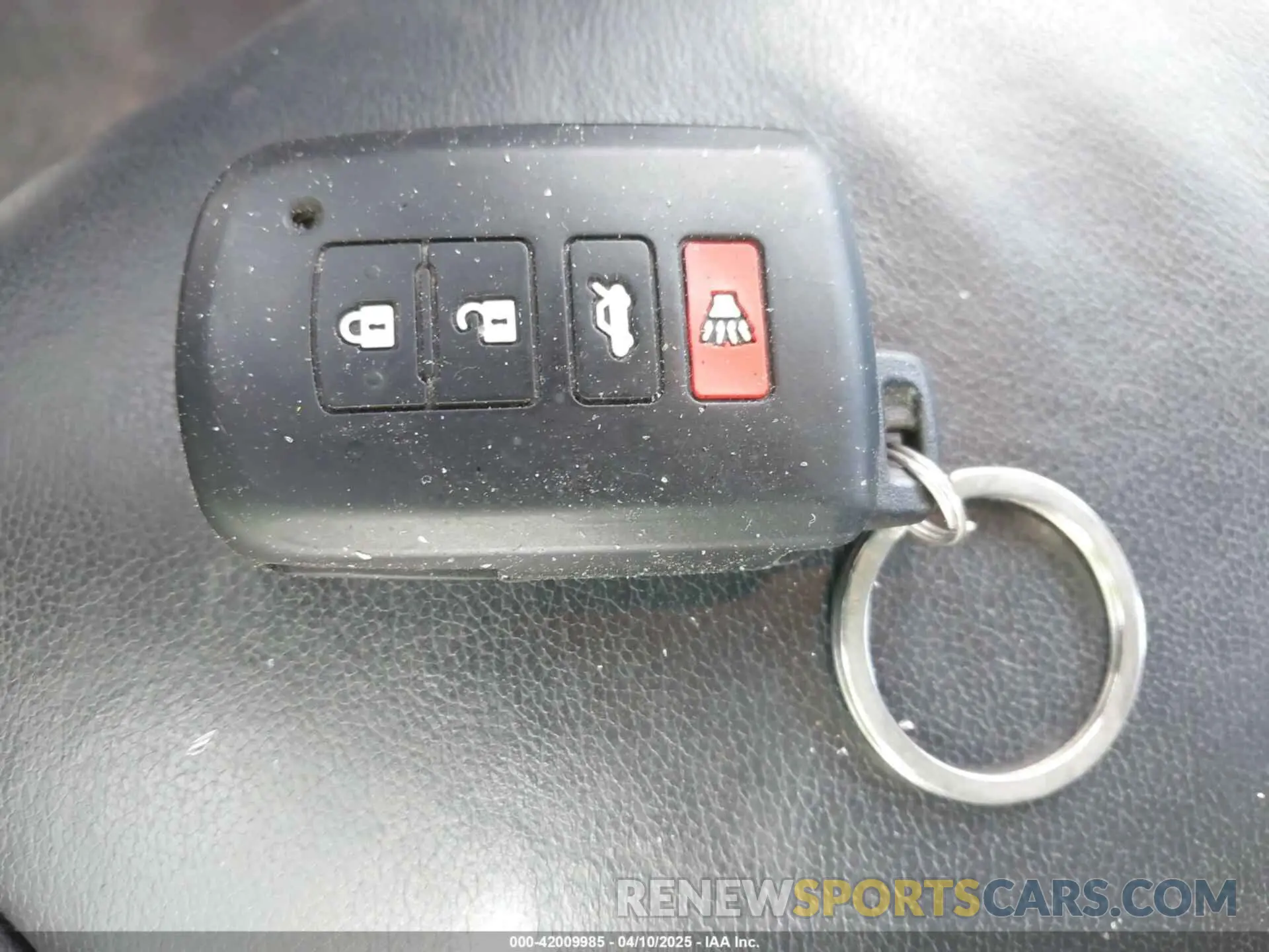 11 Photograph of a damaged car 5TDJZRFH3KS951790 TOYOTA HIGHLANDER 2019