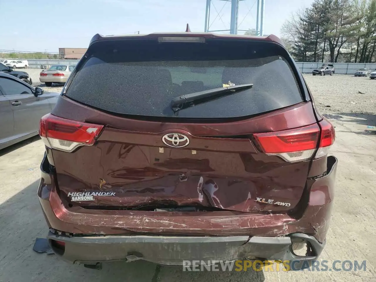 6 Photograph of a damaged car 5TDJZRFH3KS967410 TOYOTA HIGHLANDER 2019