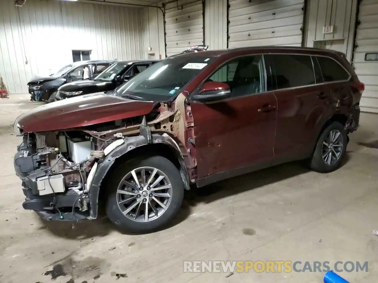 1 Photograph of a damaged car 5TDJZRFH3KS990976 TOYOTA HIGHLANDER 2019