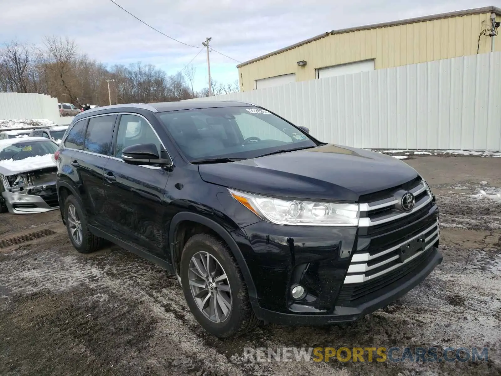 1 Photograph of a damaged car 5TDJZRFH4KS579750 TOYOTA HIGHLANDER 2019