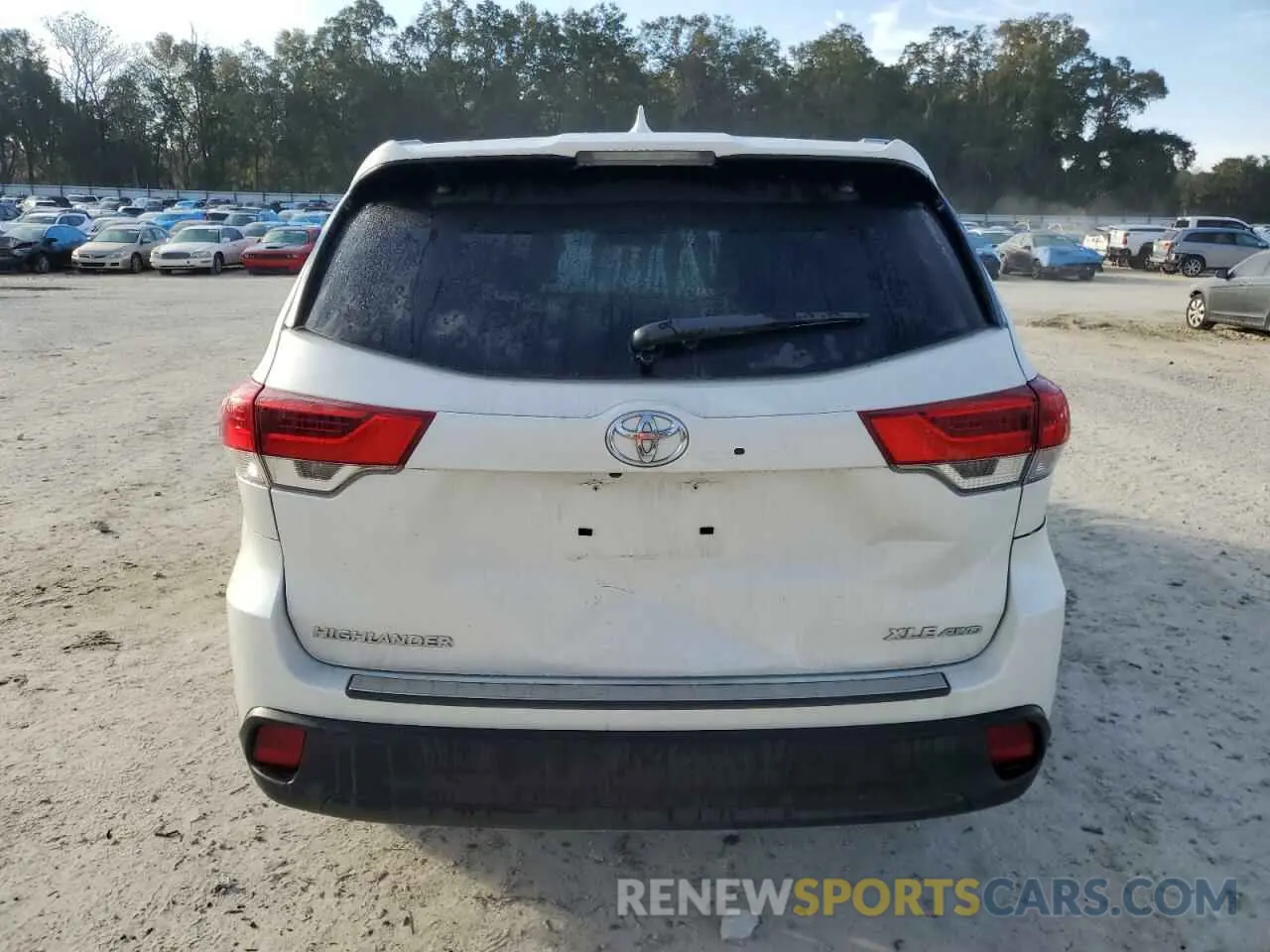 6 Photograph of a damaged car 5TDJZRFH4KS587170 TOYOTA HIGHLANDER 2019