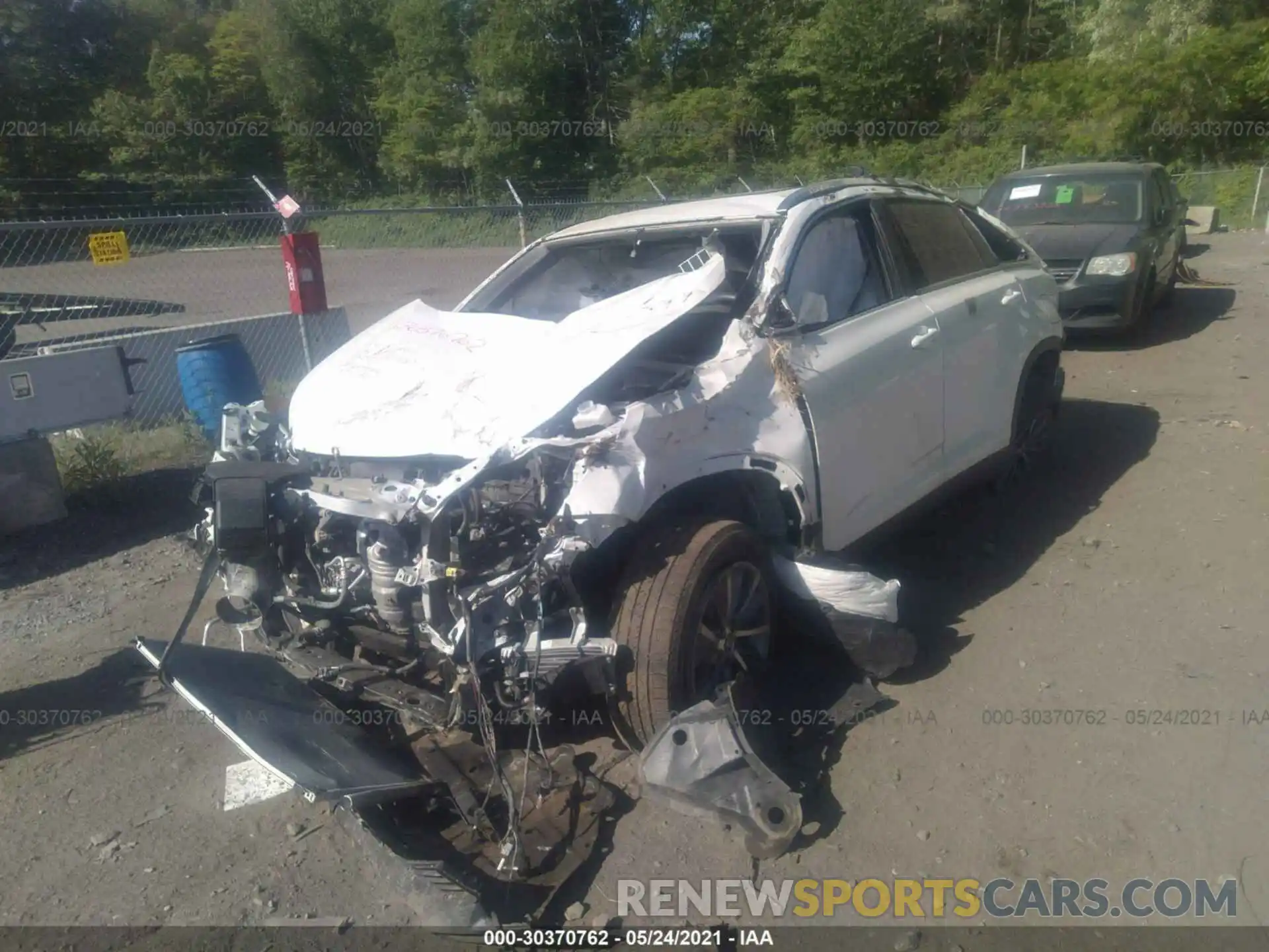 6 Photograph of a damaged car 5TDJZRFH4KS599335 TOYOTA HIGHLANDER 2019