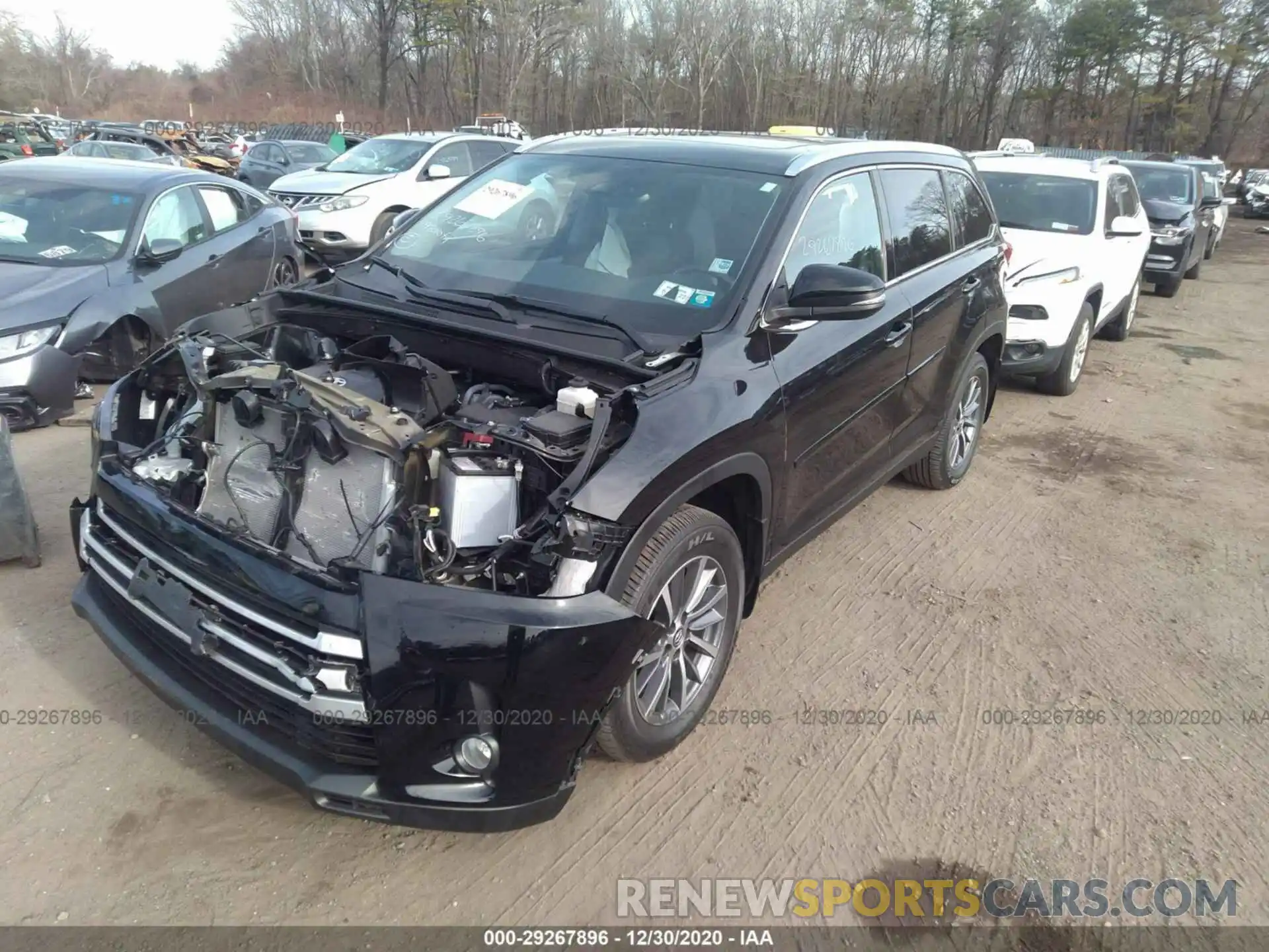 2 Photograph of a damaged car 5TDJZRFH4KS613086 TOYOTA HIGHLANDER 2019