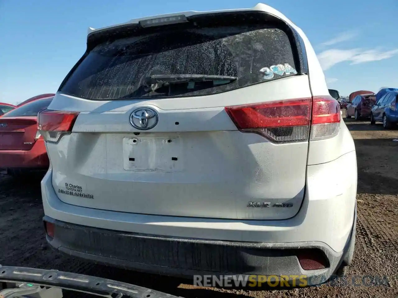 6 Photograph of a damaged car 5TDJZRFH4KS727959 TOYOTA HIGHLANDER 2019