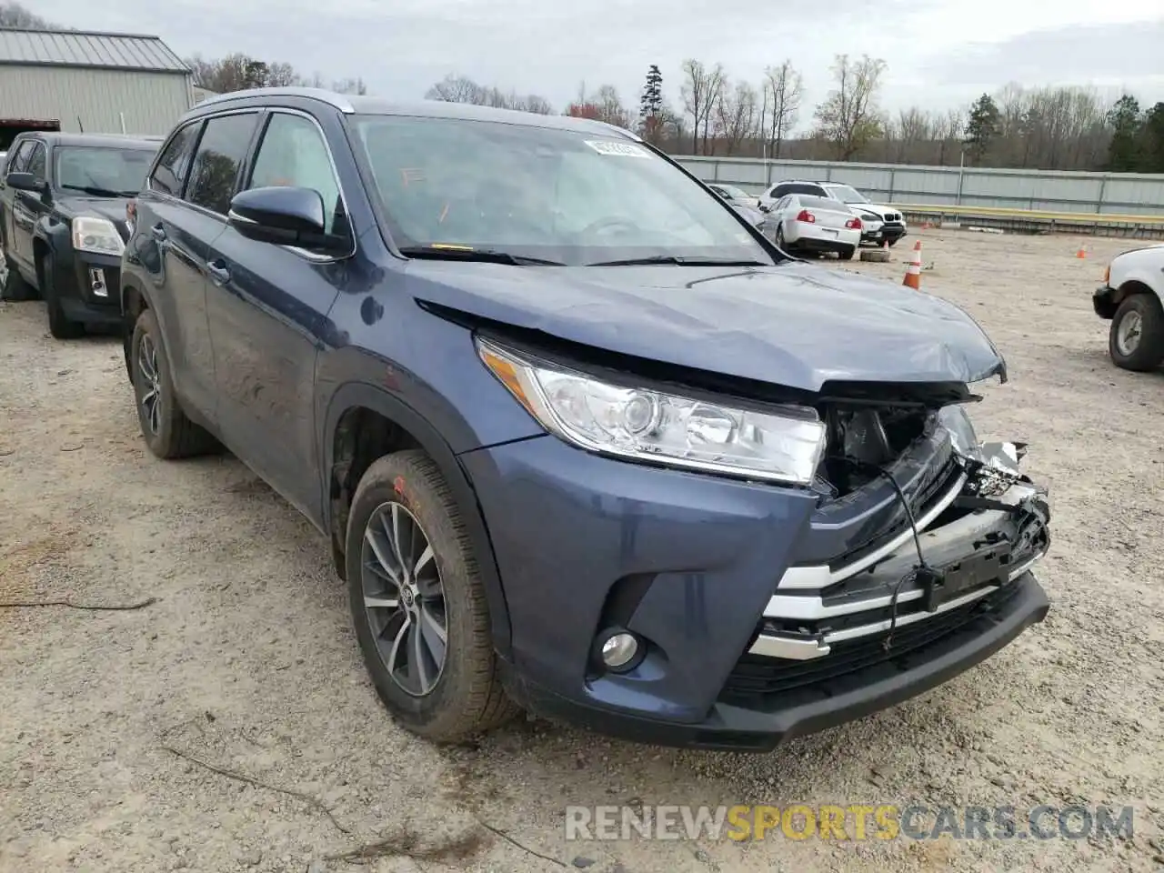 1 Photograph of a damaged car 5TDJZRFH4KS728125 TOYOTA HIGHLANDER 2019