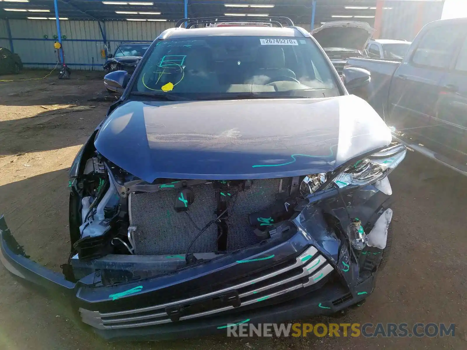 9 Photograph of a damaged car 5TDJZRFH4KS949790 TOYOTA HIGHLANDER 2019