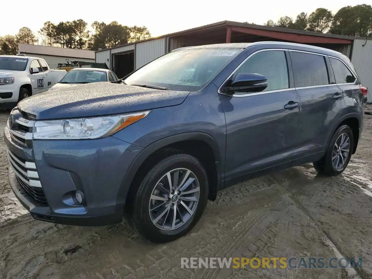 1 Photograph of a damaged car 5TDJZRFH4KS963060 TOYOTA HIGHLANDER 2019
