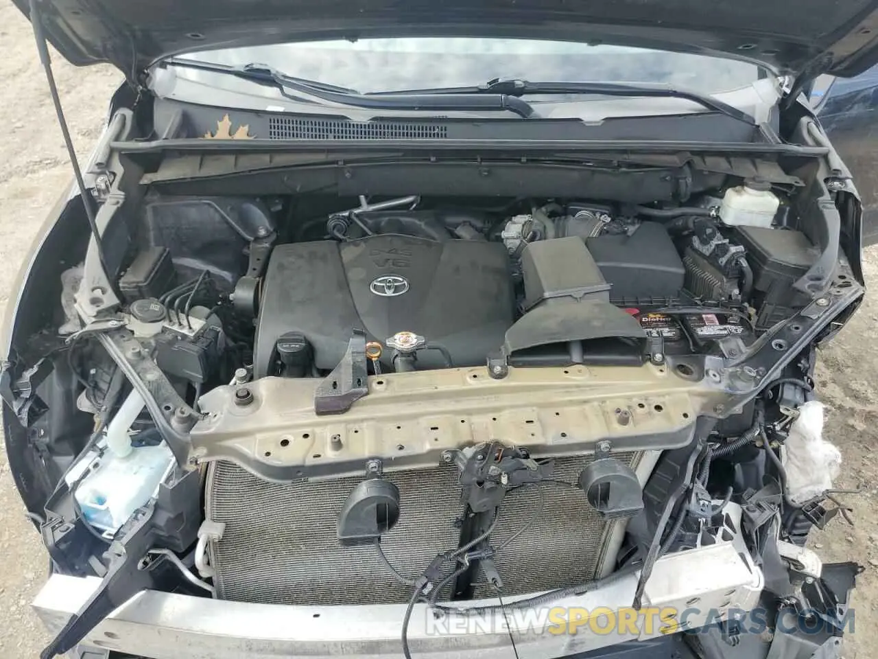 12 Photograph of a damaged car 5TDJZRFH5KS604039 TOYOTA HIGHLANDER 2019