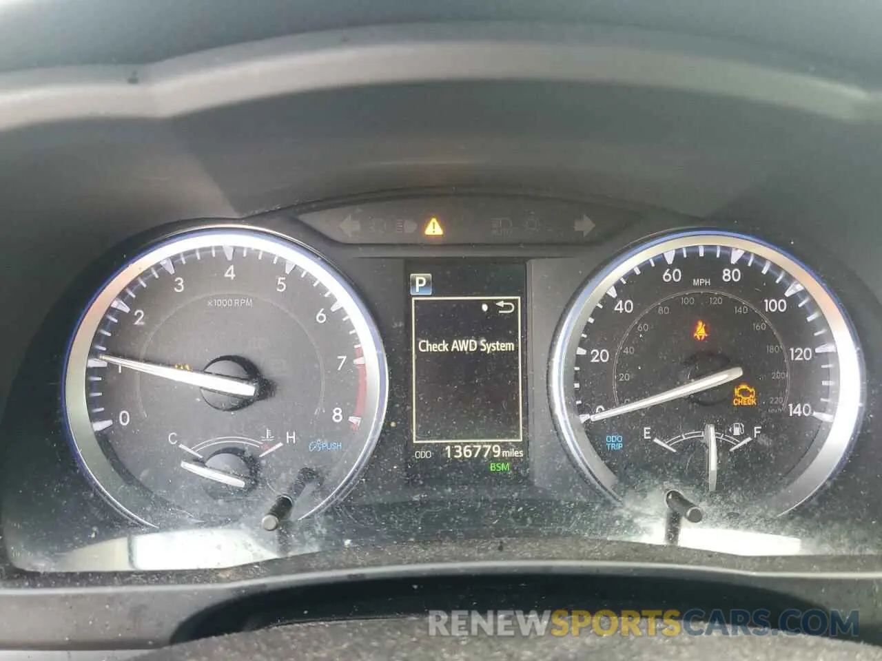 9 Photograph of a damaged car 5TDJZRFH5KS604039 TOYOTA HIGHLANDER 2019