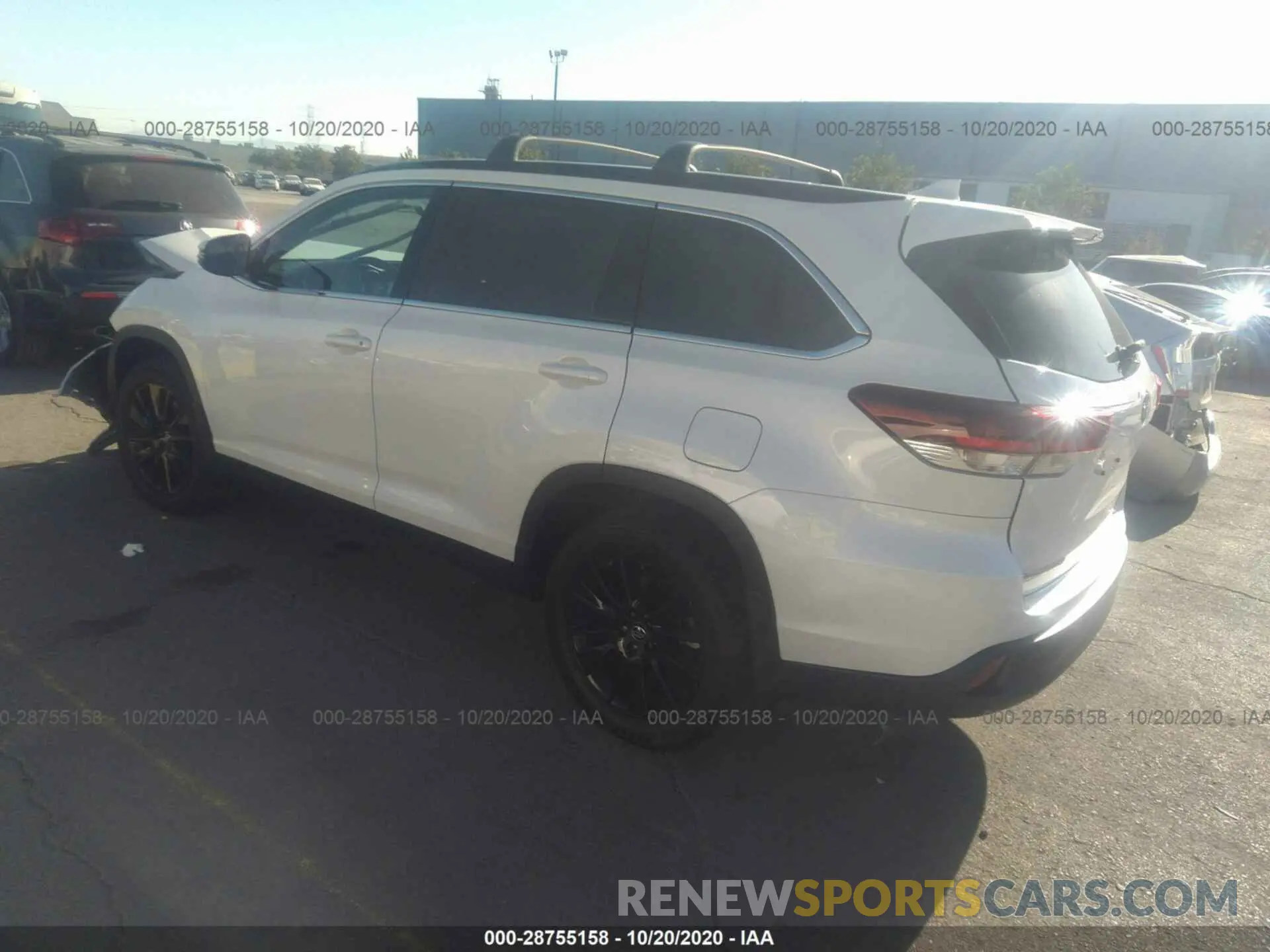 3 Photograph of a damaged car 5TDJZRFH5KS612772 TOYOTA HIGHLANDER 2019