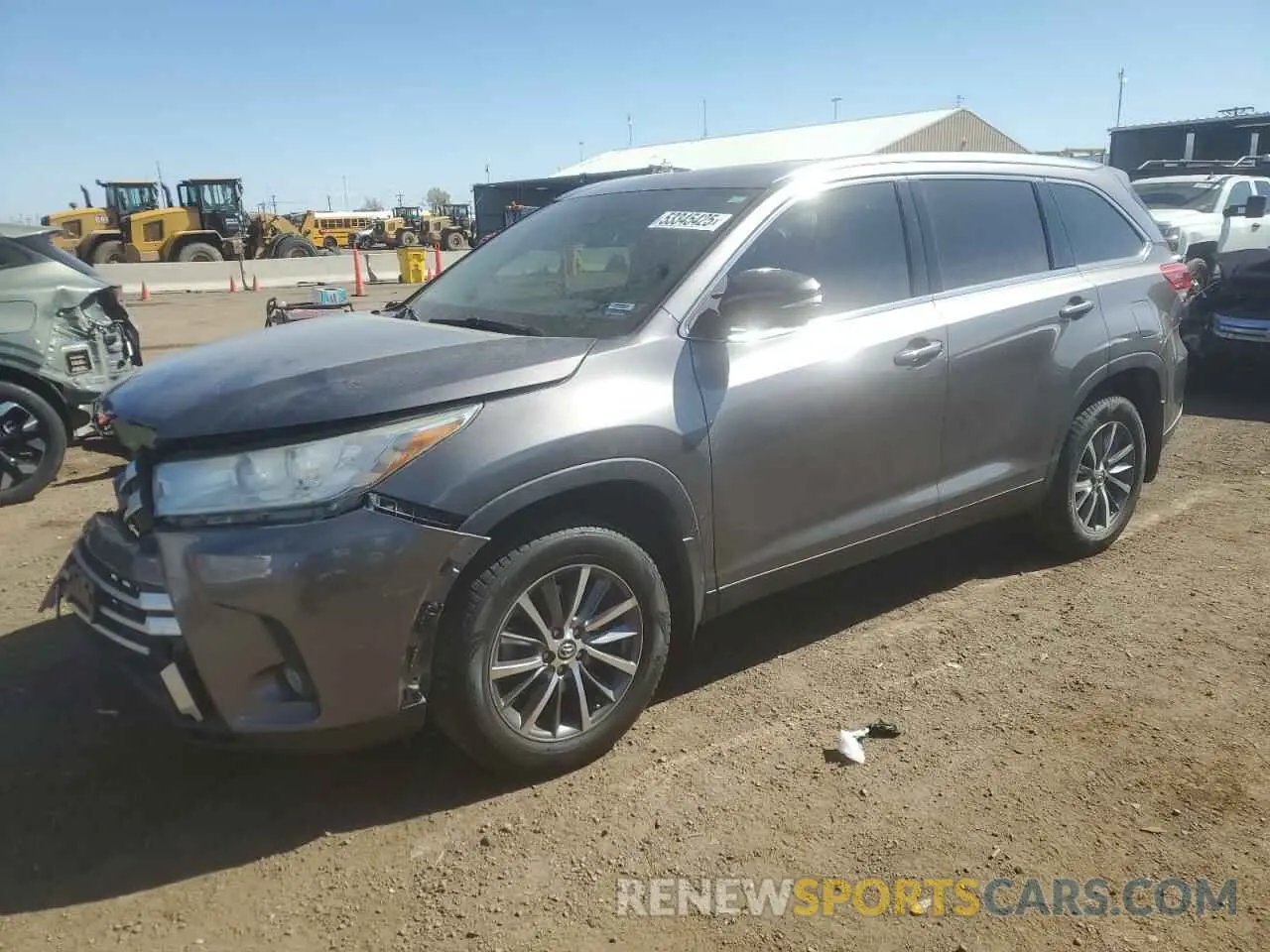 1 Photograph of a damaged car 5TDJZRFH5KS624310 TOYOTA HIGHLANDER 2019