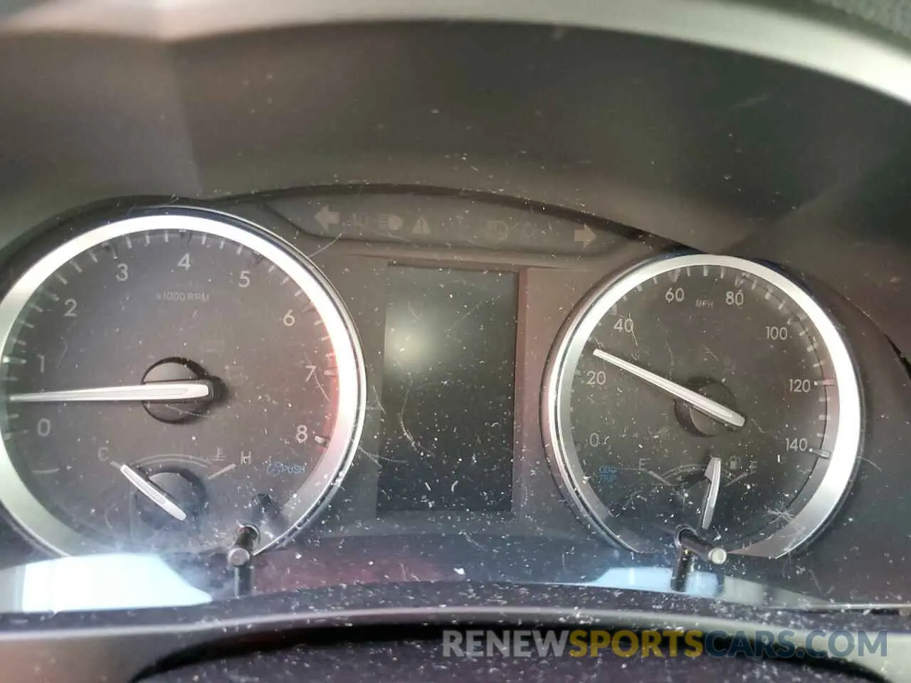 9 Photograph of a damaged car 5TDJZRFH5KS625506 TOYOTA HIGHLANDER 2019