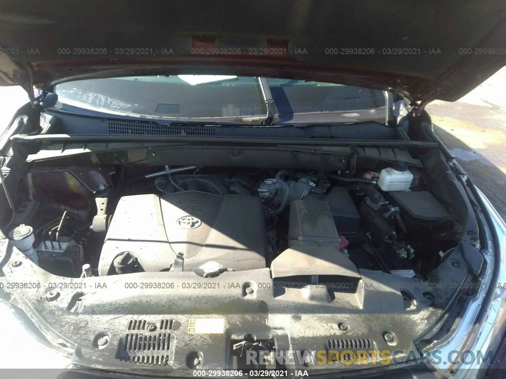 10 Photograph of a damaged car 5TDJZRFH5KS702732 TOYOTA HIGHLANDER 2019