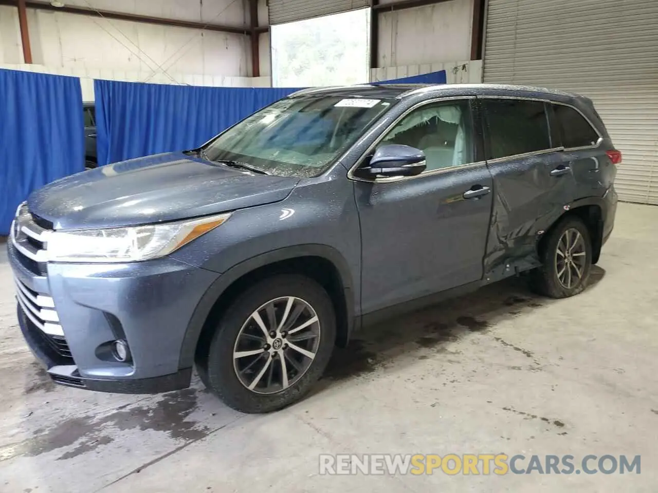 1 Photograph of a damaged car 5TDJZRFH5KS714752 TOYOTA HIGHLANDER 2019