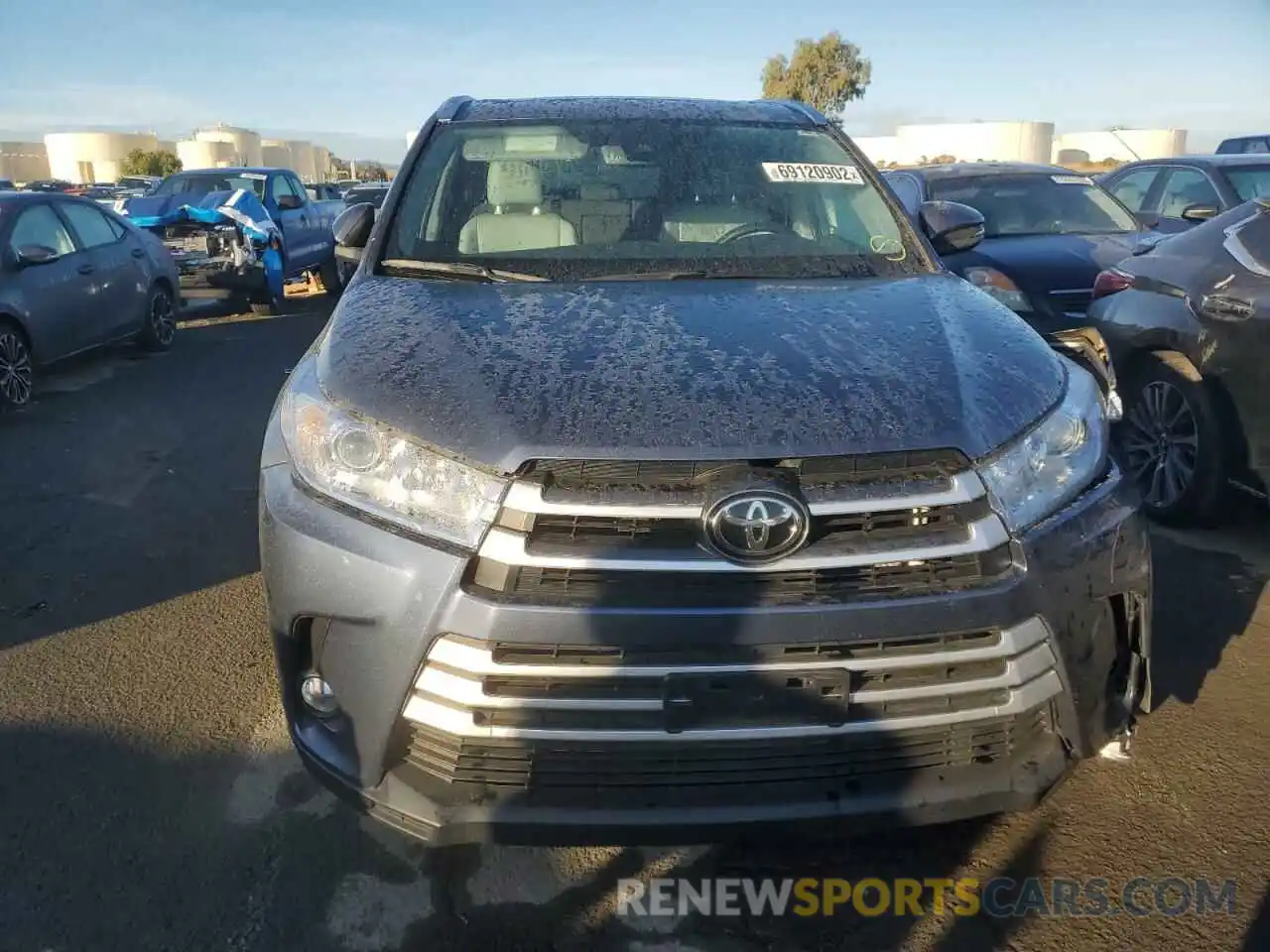 5 Photograph of a damaged car 5TDJZRFH5KS741255 TOYOTA HIGHLANDER 2019