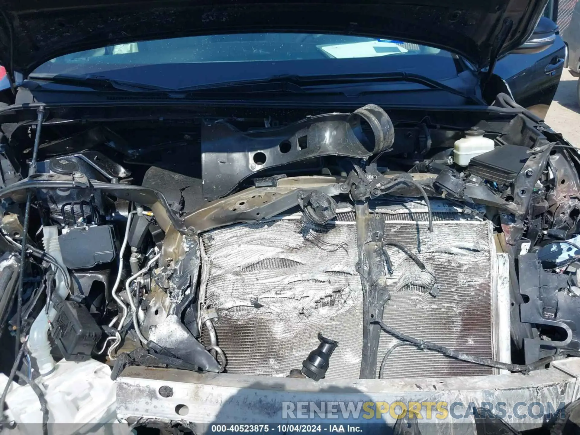 10 Photograph of a damaged car 5TDJZRFH5KS920265 TOYOTA HIGHLANDER 2019