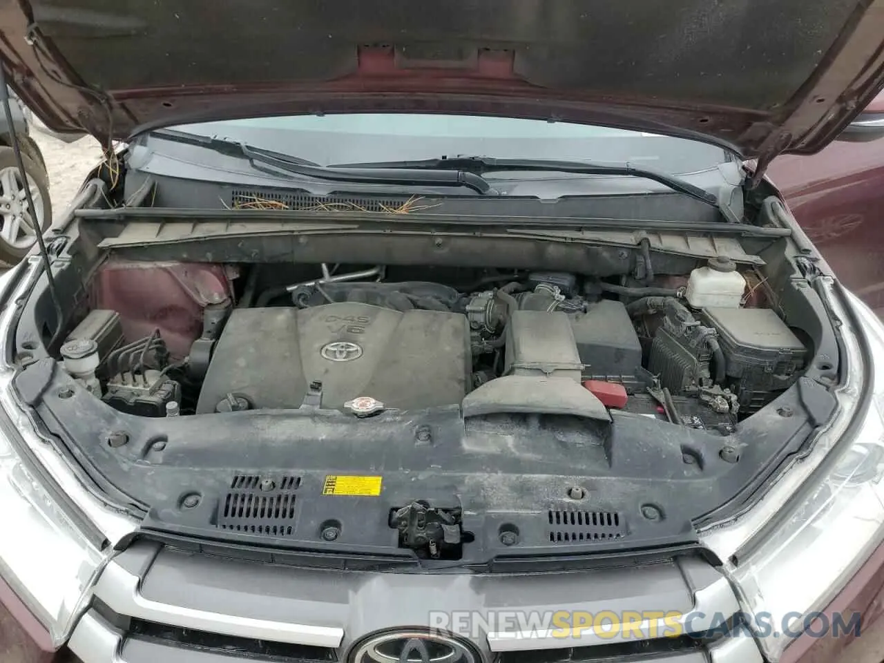 14 Photograph of a damaged car 5TDJZRFH5KS930410 TOYOTA HIGHLANDER 2019