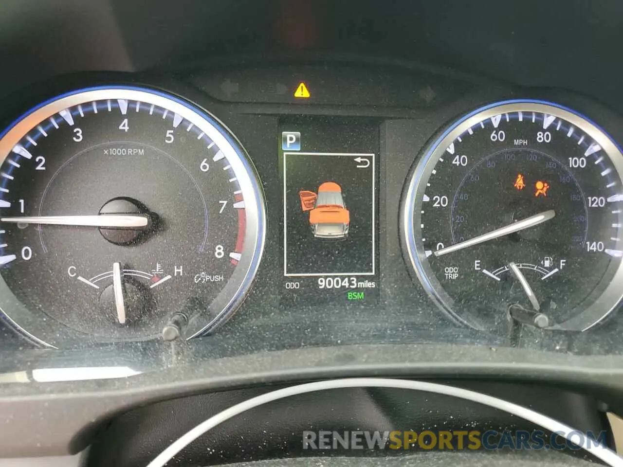 9 Photograph of a damaged car 5TDJZRFH5KS930410 TOYOTA HIGHLANDER 2019
