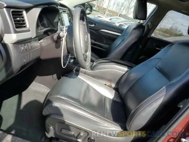 7 Photograph of a damaged car 5TDJZRFH5KS966985 TOYOTA HIGHLANDER 2019