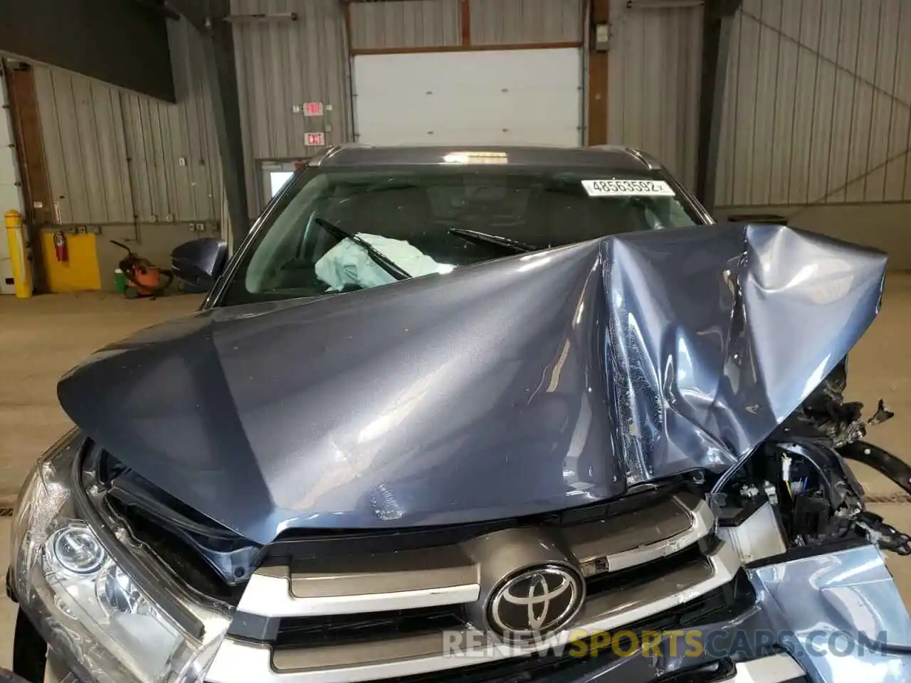 7 Photograph of a damaged car 5TDJZRFH5KS981857 TOYOTA HIGHLANDER 2019