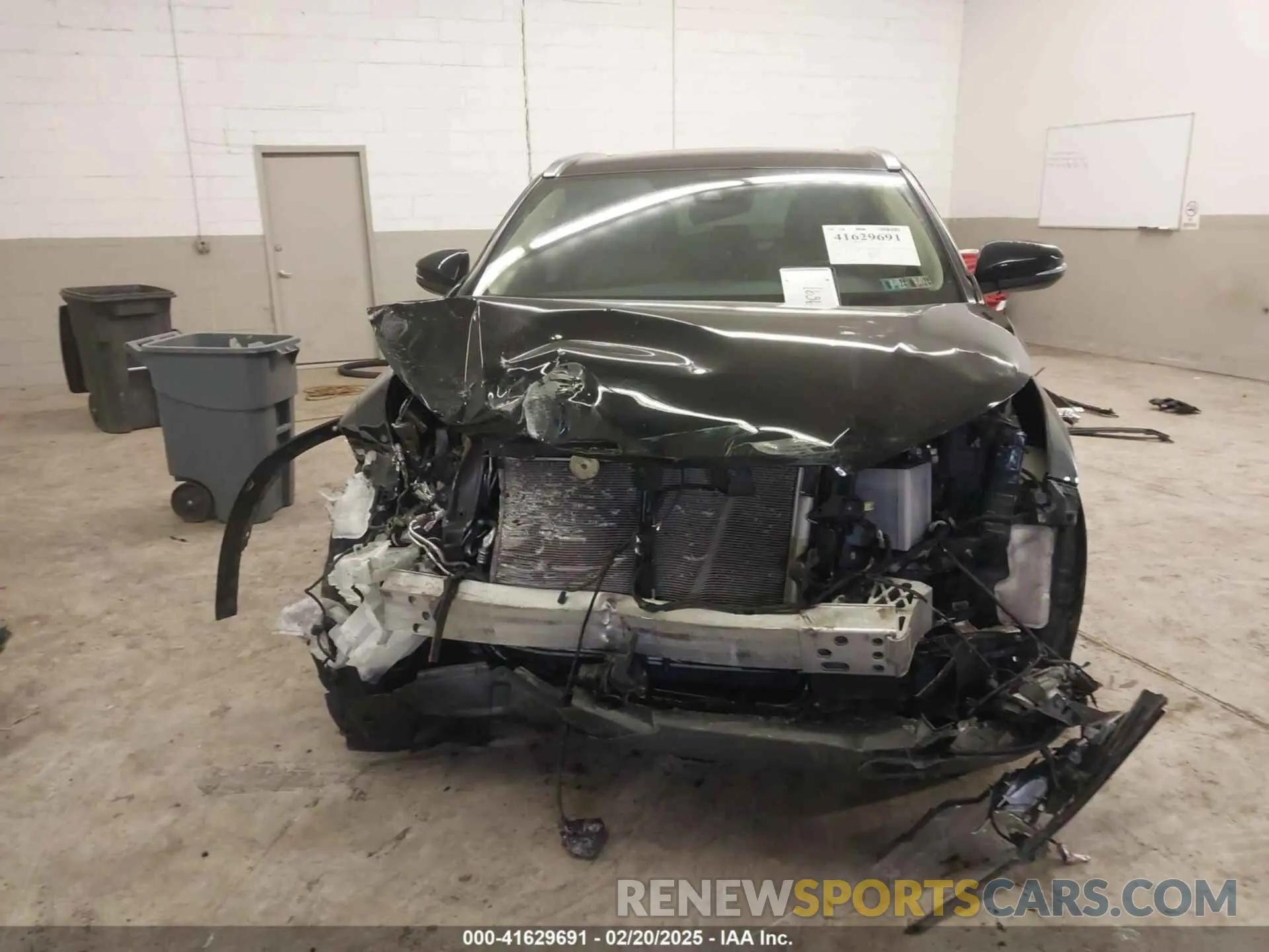 12 Photograph of a damaged car 5TDJZRFH5KS996424 TOYOTA HIGHLANDER 2019