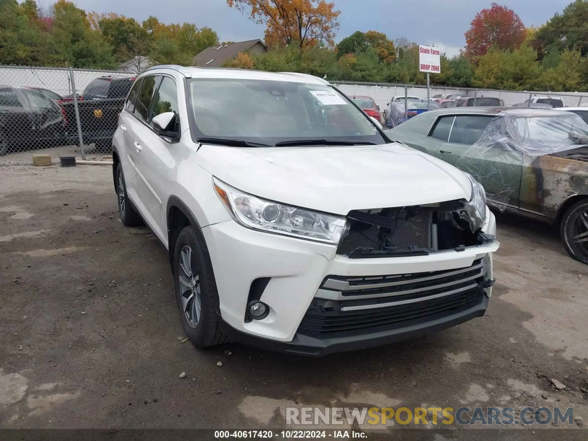 1 Photograph of a damaged car 5TDJZRFH6KS562772 TOYOTA HIGHLANDER 2019