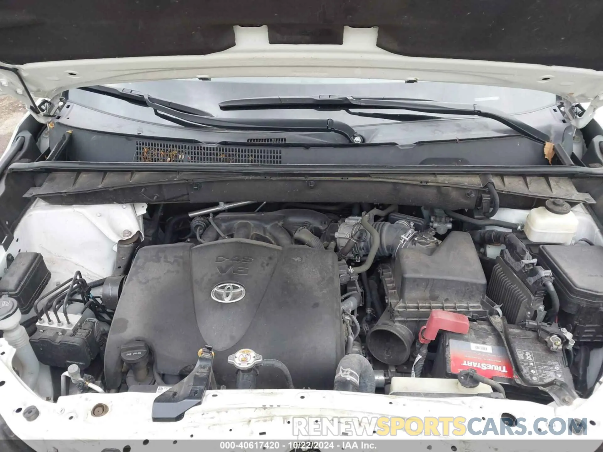 10 Photograph of a damaged car 5TDJZRFH6KS562772 TOYOTA HIGHLANDER 2019