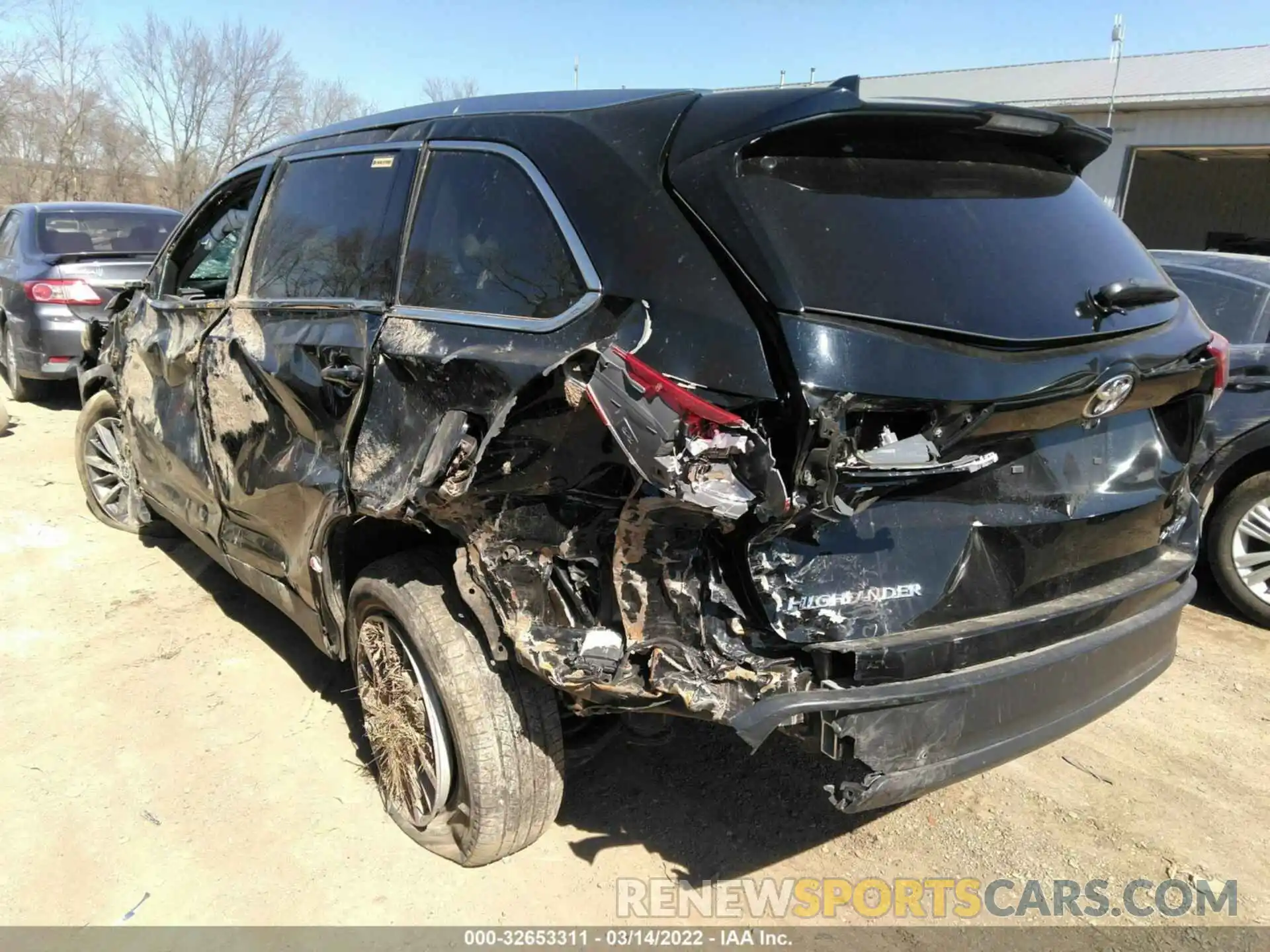 3 Photograph of a damaged car 5TDJZRFH6KS571875 TOYOTA HIGHLANDER 2019