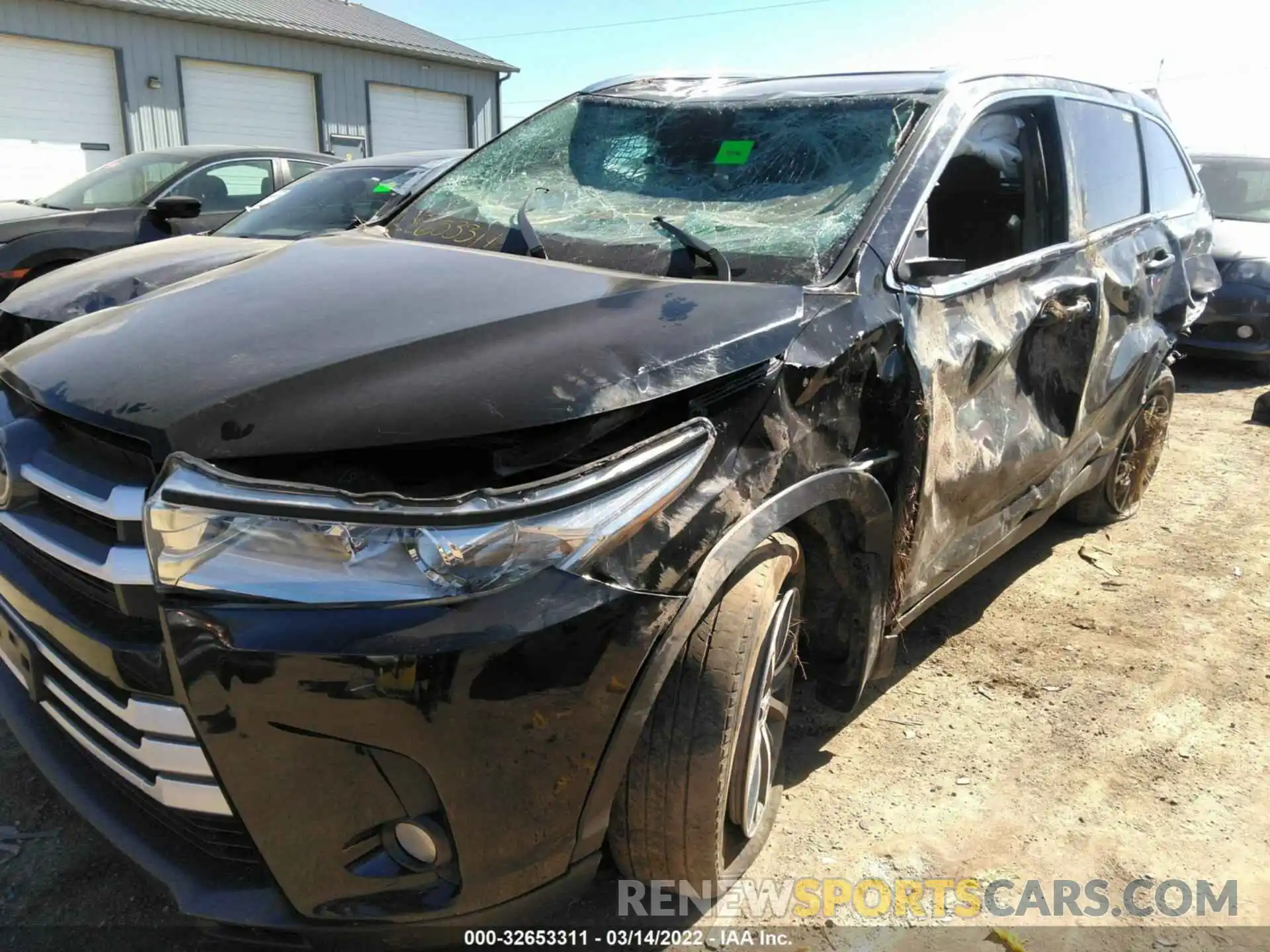 6 Photograph of a damaged car 5TDJZRFH6KS571875 TOYOTA HIGHLANDER 2019