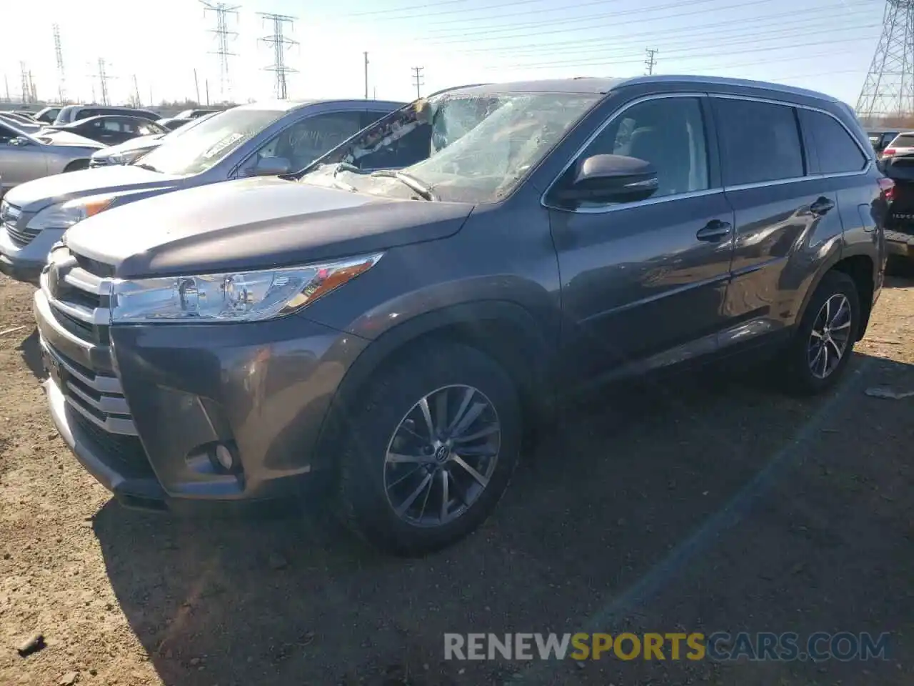 1 Photograph of a damaged car 5TDJZRFH6KS576526 TOYOTA HIGHLANDER 2019