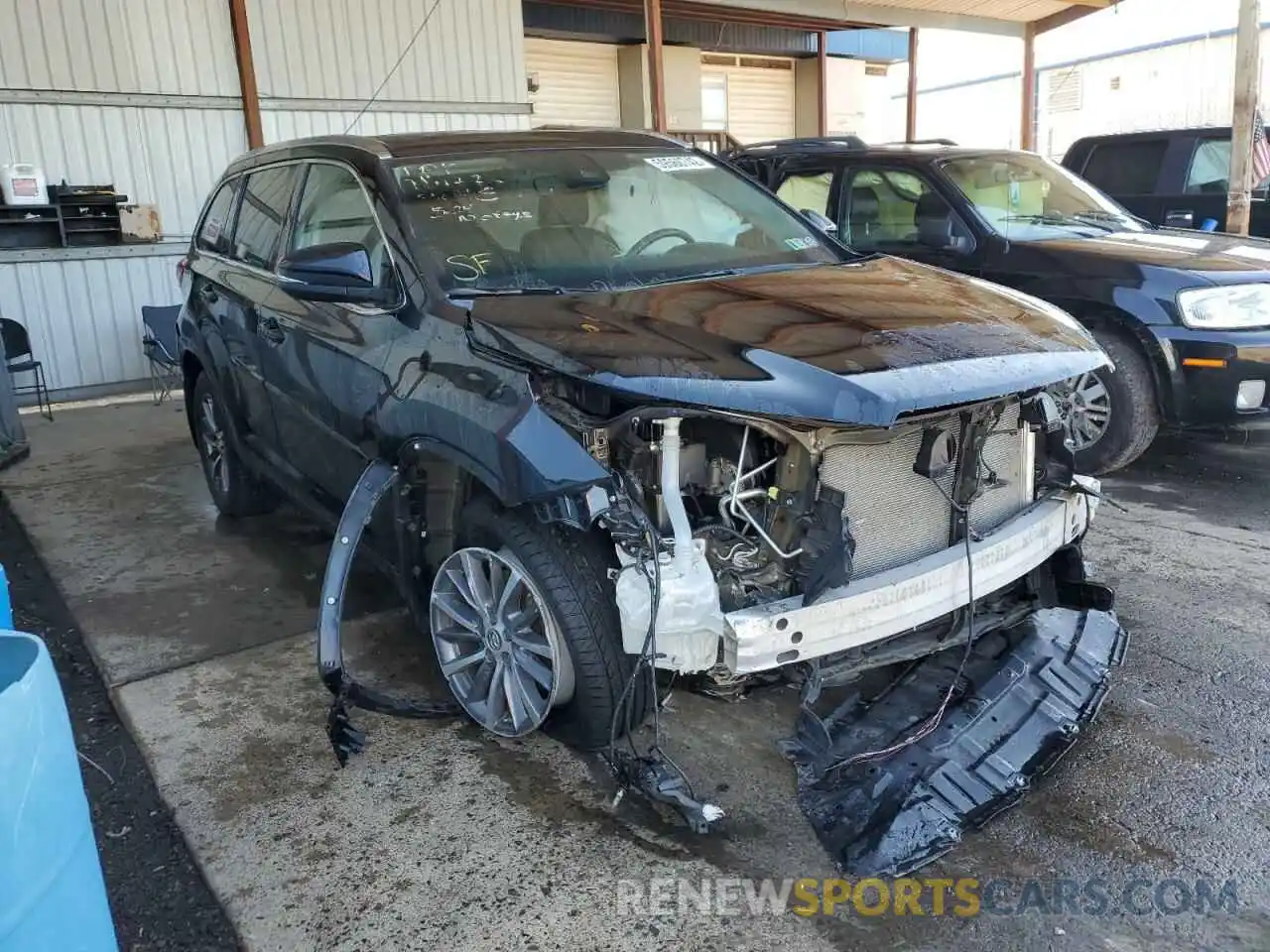 1 Photograph of a damaged car 5TDJZRFH6KS579524 TOYOTA HIGHLANDER 2019