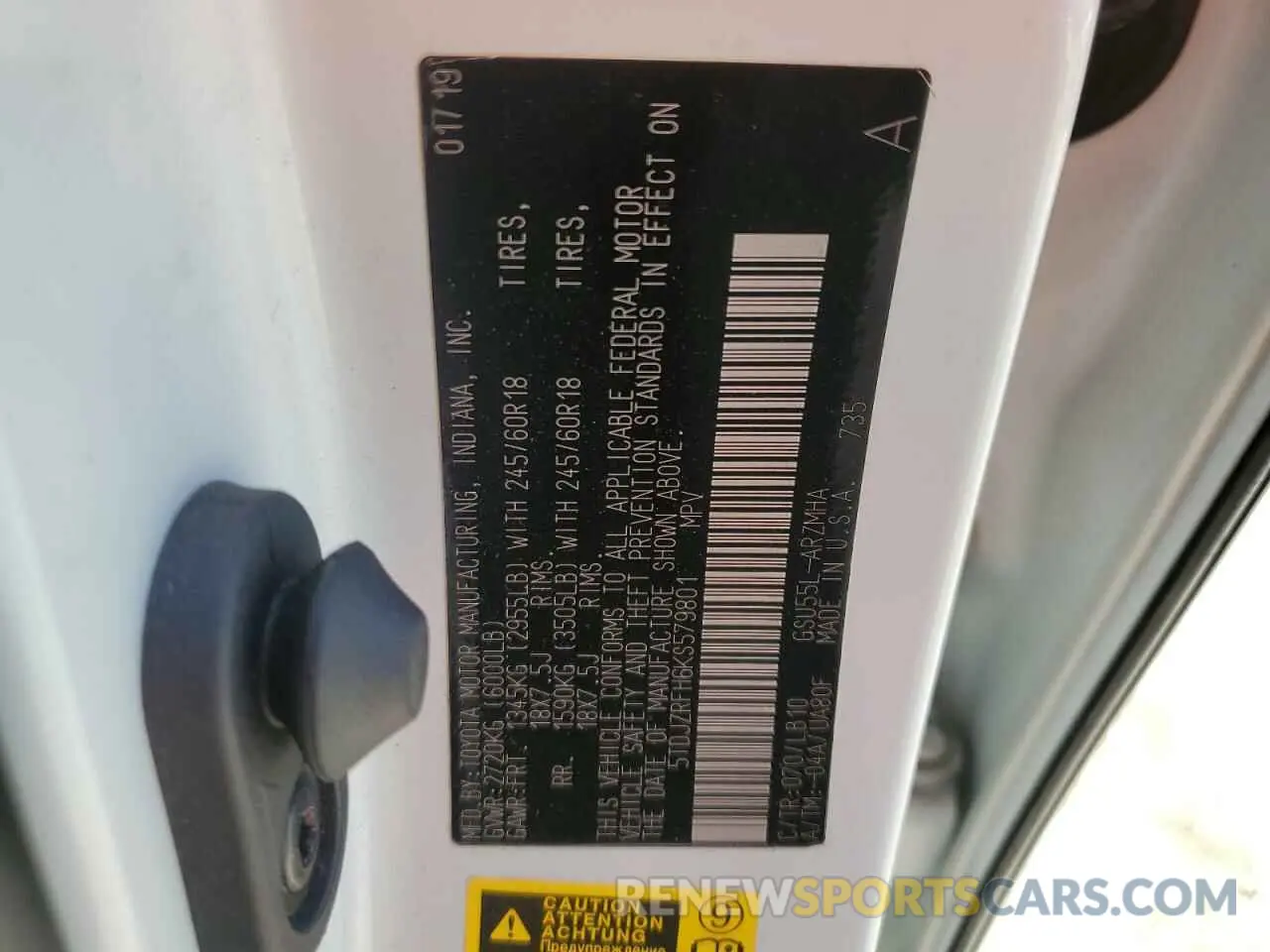 13 Photograph of a damaged car 5TDJZRFH6KS579801 TOYOTA HIGHLANDER 2019