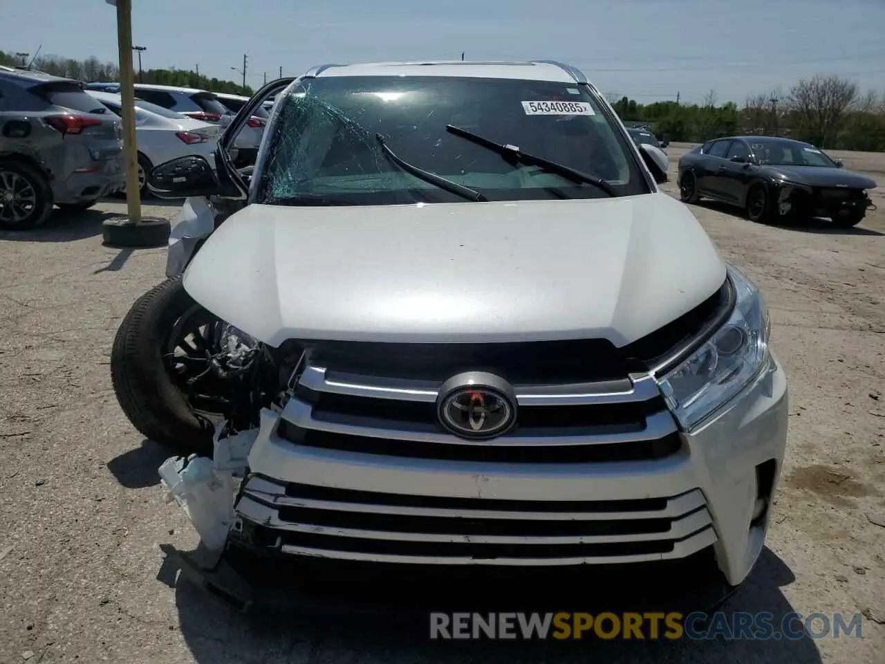 5 Photograph of a damaged car 5TDJZRFH6KS579801 TOYOTA HIGHLANDER 2019