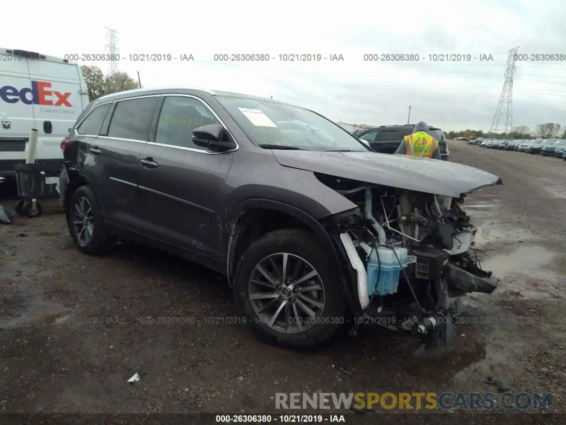 1 Photograph of a damaged car 5TDJZRFH6KS586179 TOYOTA HIGHLANDER 2019