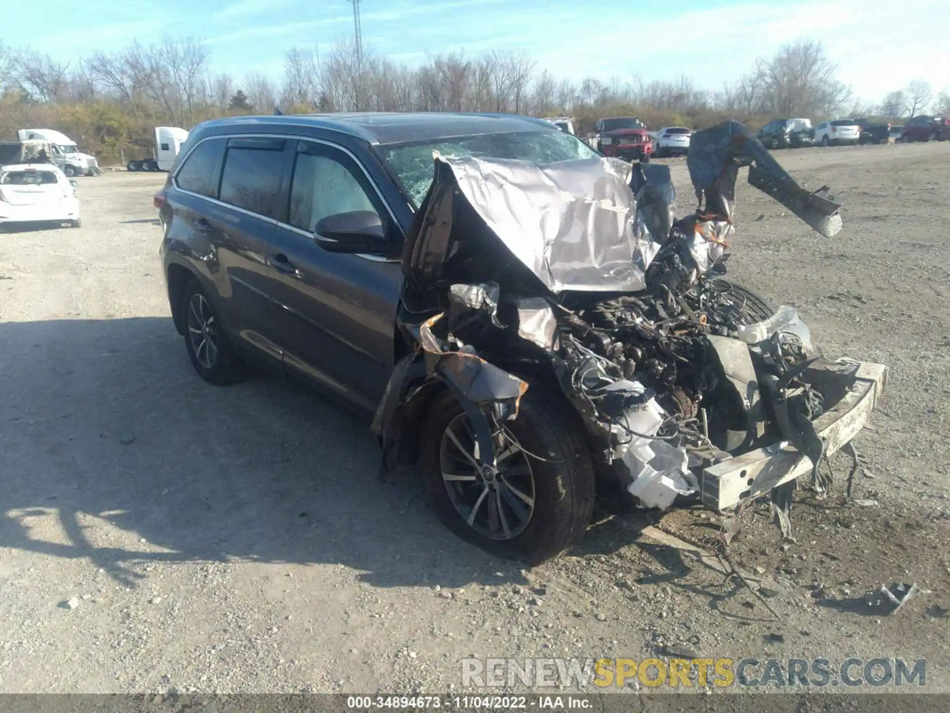 1 Photograph of a damaged car 5TDJZRFH6KS595416 TOYOTA HIGHLANDER 2019